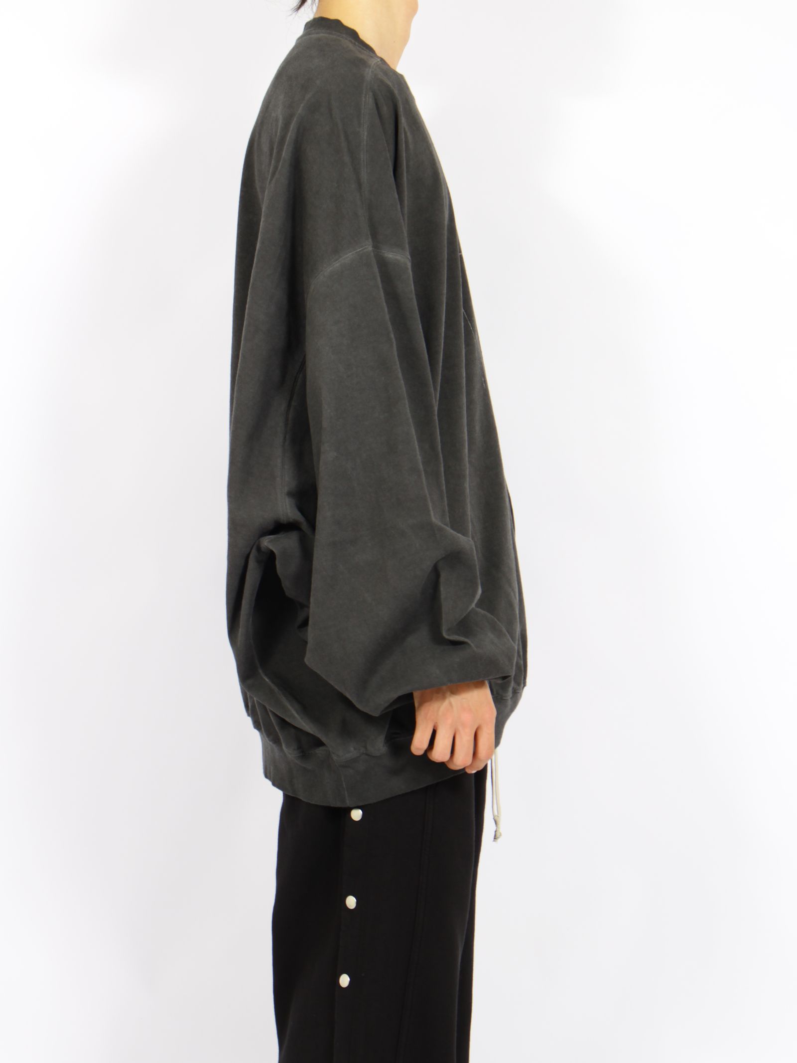 【26AW】ハン クルーネック 長袖 スウェット カットソー / HUN CREWNECK / フェードブラック / シルバー