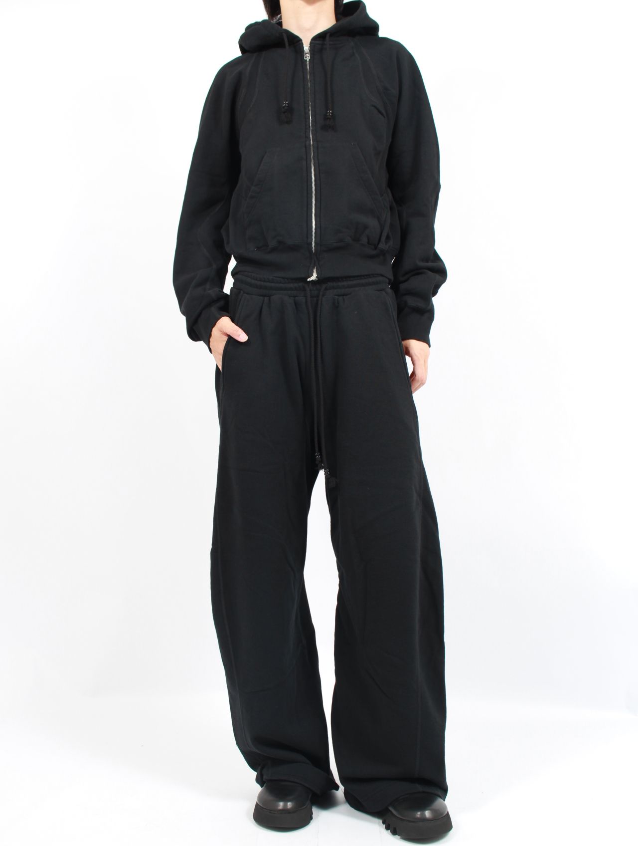 【25AW】 3D ツイステッド ラウンジ パンツ スウェット パンツ / 3D TWISTED LOUNGE PANTS / DARK NAVY(ダーク ネイビー)