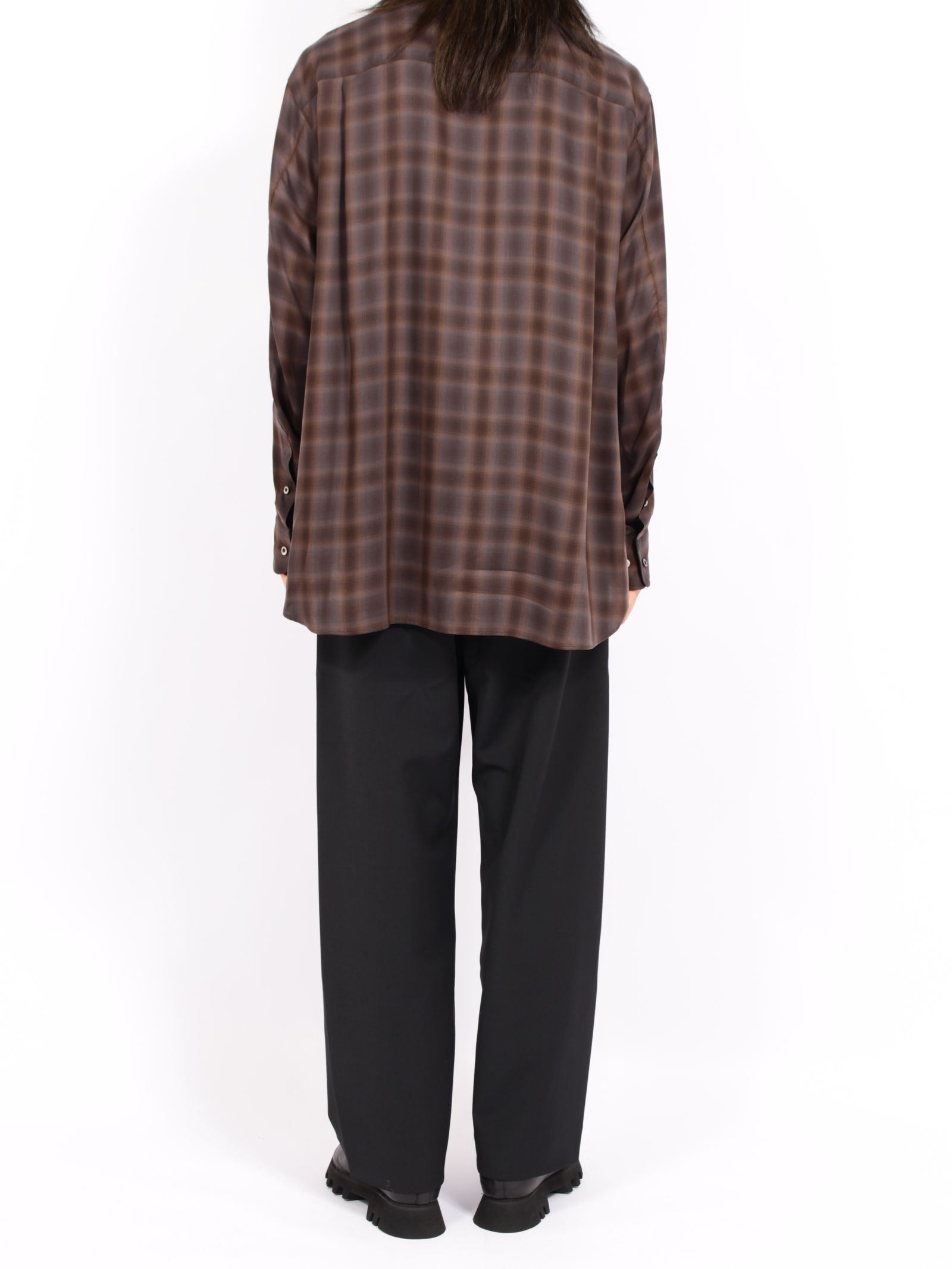 【26AW】 ネクタイ シャツ / NECKTIE SHIRT / ブラウン