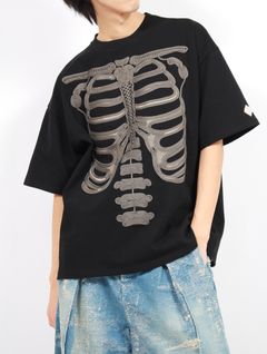【25SS】コード 刺繍 Tシャツ 'ボーンズ 半袖 カットソー / CORD EMBROIDERED T-SHIRT 'BONES / ブラック