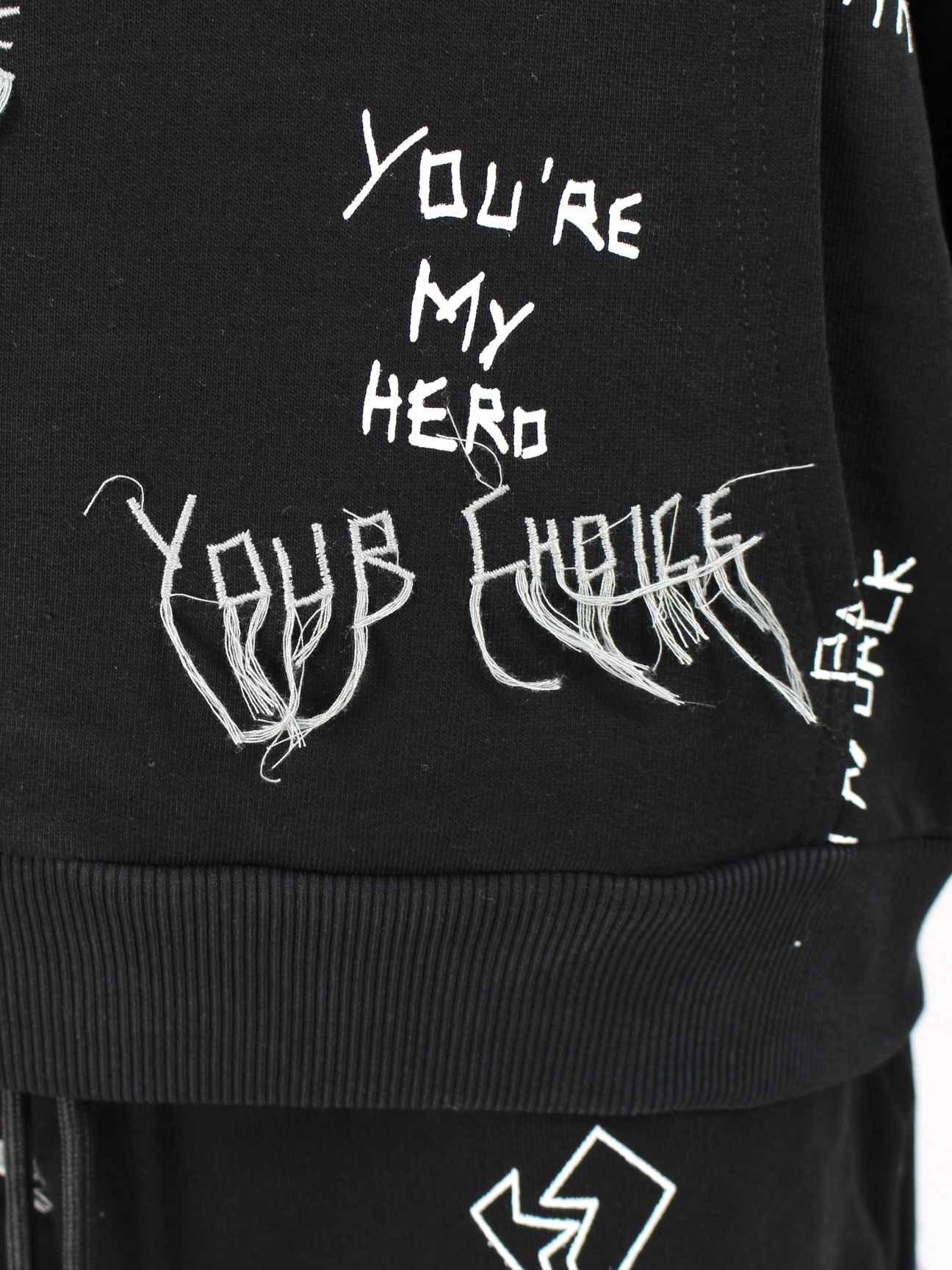 【21AW】総柄 刺繡プリントパーカー / NEW MANIFESTO HOODIE / ブラック × マルチ