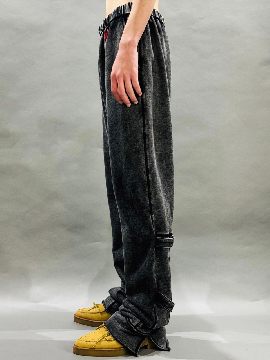 【25AW】チェンジド スリム スウェット パンツ / CHANGED SLIM SWEAT-PANTS / ブラック