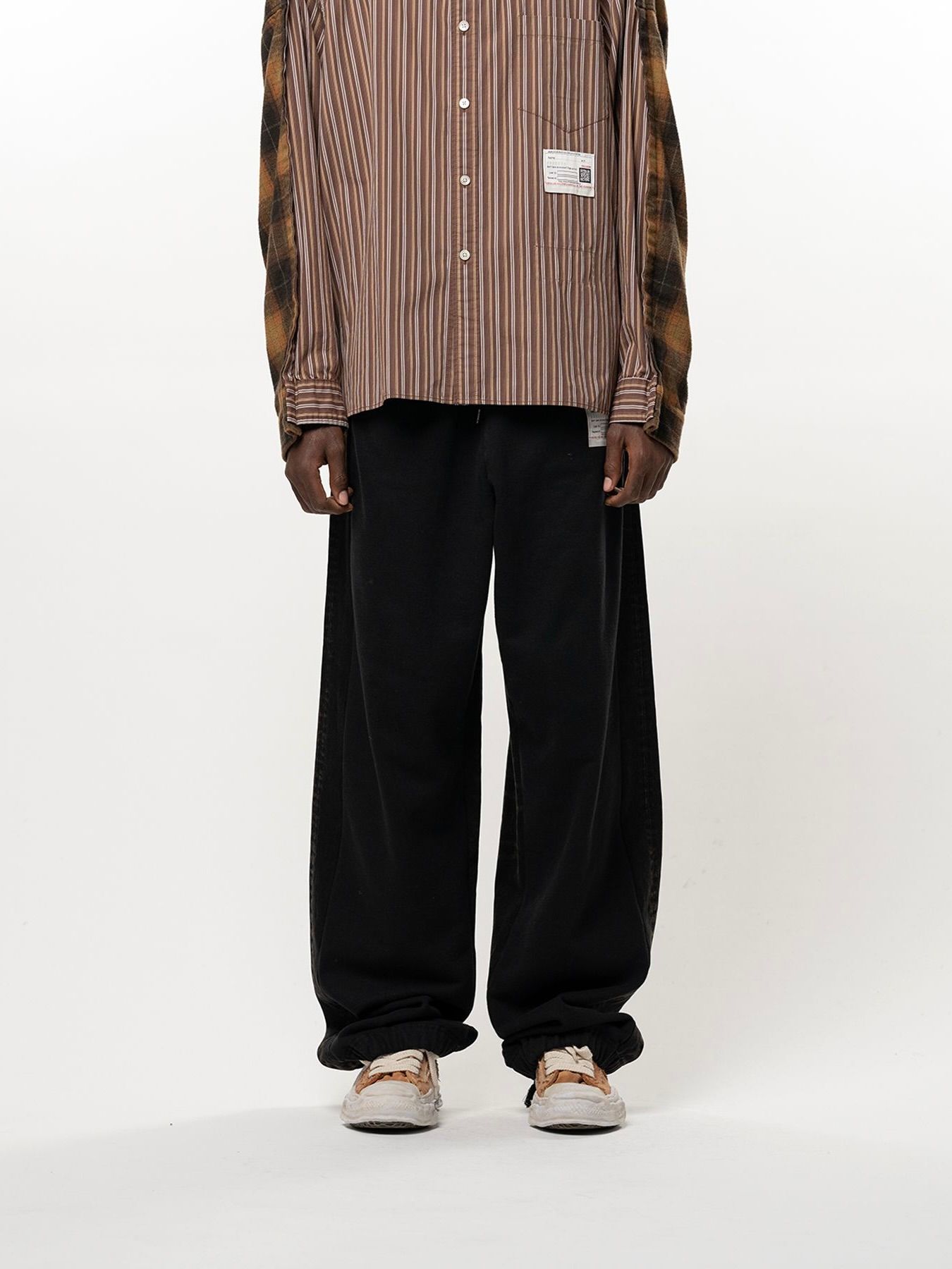 【26AW】コンバインド デニム × スウェット パンツ / COMBINED DENIM×SWEAT PT / ブラック