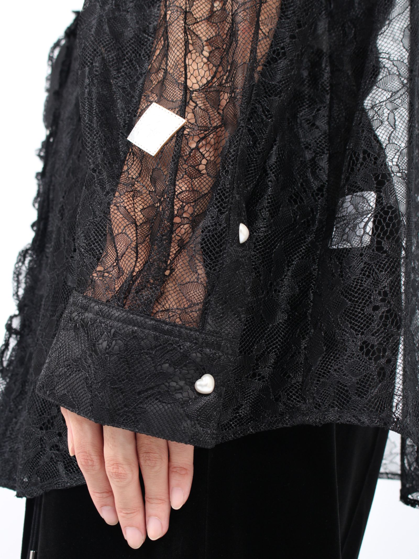 el conductorH - 【24AW】フラワー レース フリル シャツ / FLOWER LACE FRILL SHIRT / ブラック |  STORY