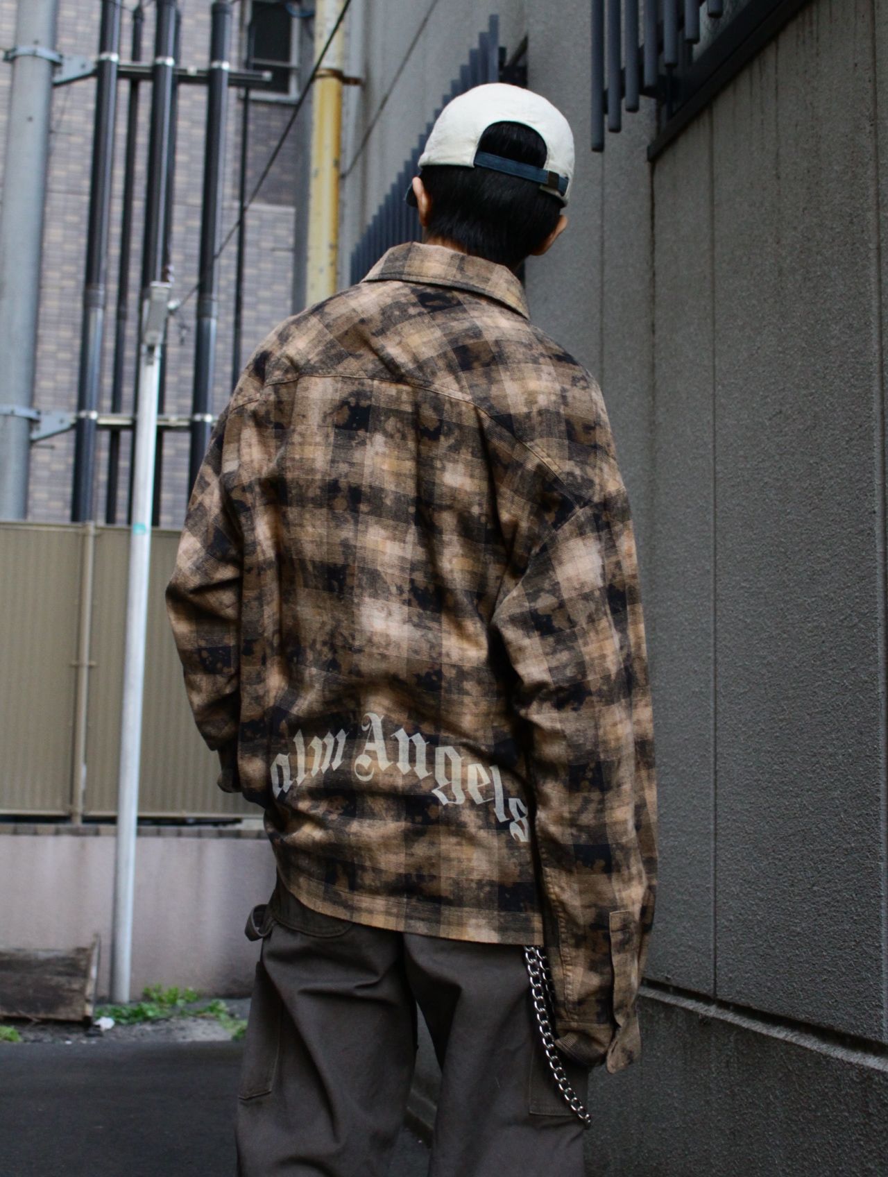 【24AW】カーブ ロゴ チェック シャツ / CURVED LOGO CHECK SHIRTS L/S / ブラウン×ホワイト
