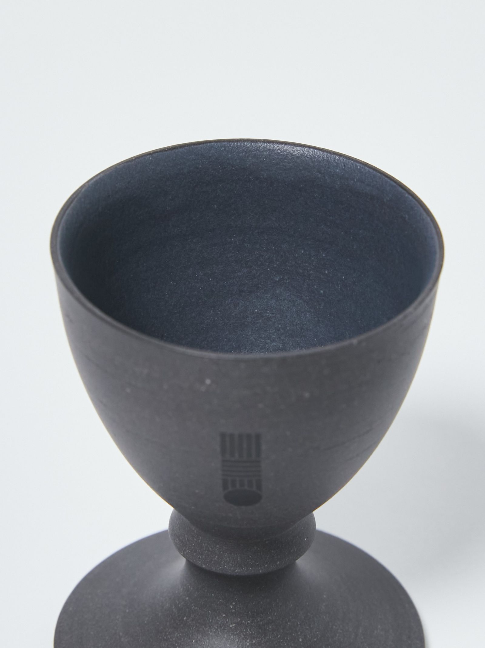 HIROTAKE IIDA 別注 磁器 日本酒グラス / SAKAZUKI : PORCELAIN SAKE GLASS / ブラック