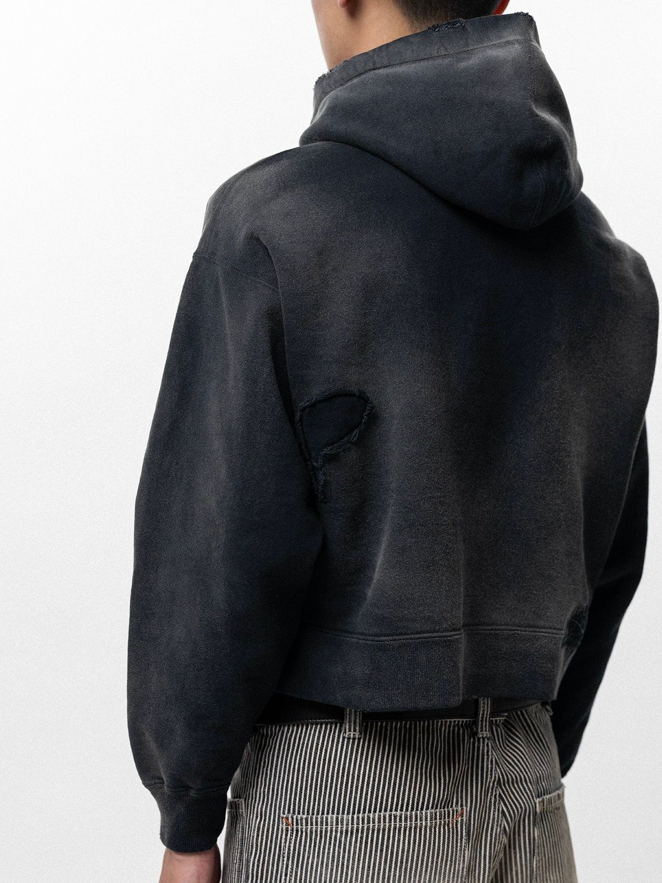 【26SS】リペアド ネイム パッチ ジップ ショート フーディー / REPAIRED NAME PATCH ZIP SHORT HOODIE / ブラック