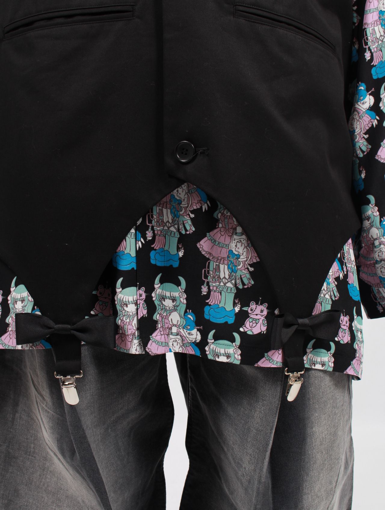 【25SS】ガーター ジレ ロリータ ガール アートワーク バイ カエ タナカ / GARTER GILET LOLITA GIRL ARTWORK BY KAE TANAKA / ブラック