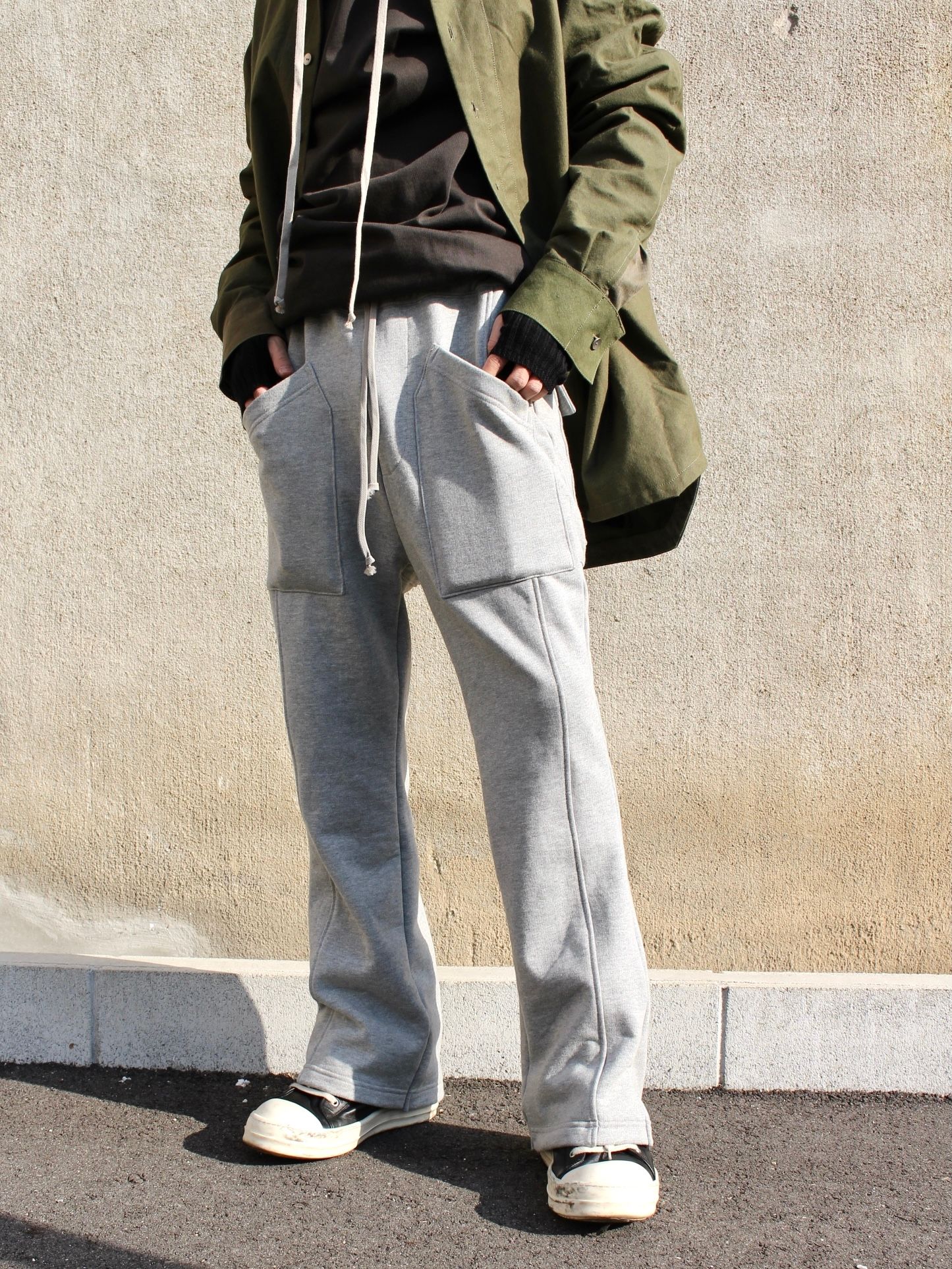 数量は多 LAIDBACK BACK ZIPPED SWEAT PANTS Lレイドバック tdh