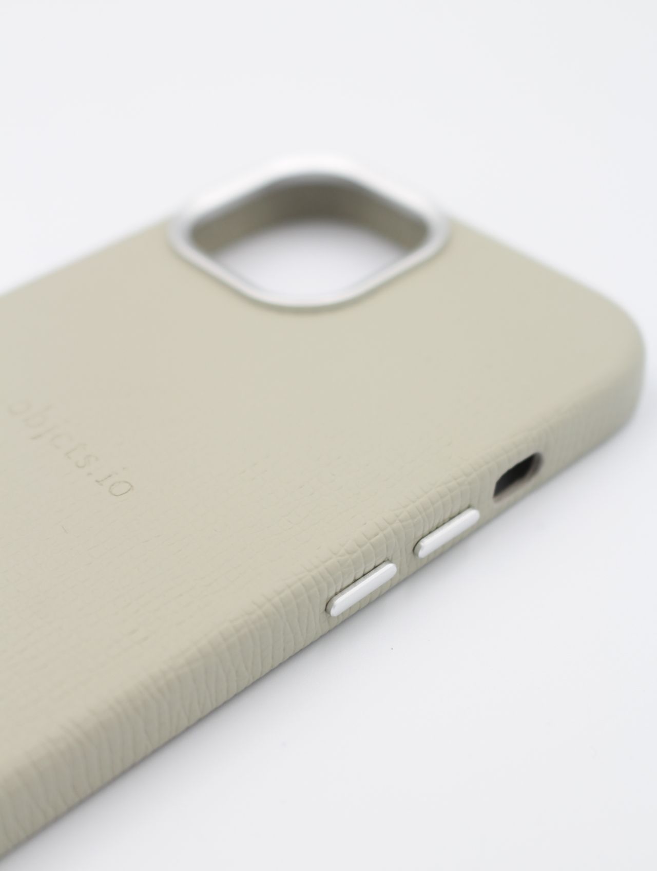 カラビナ付 iPhoneケース - iPhone 14/15/16対応 – objcts.io