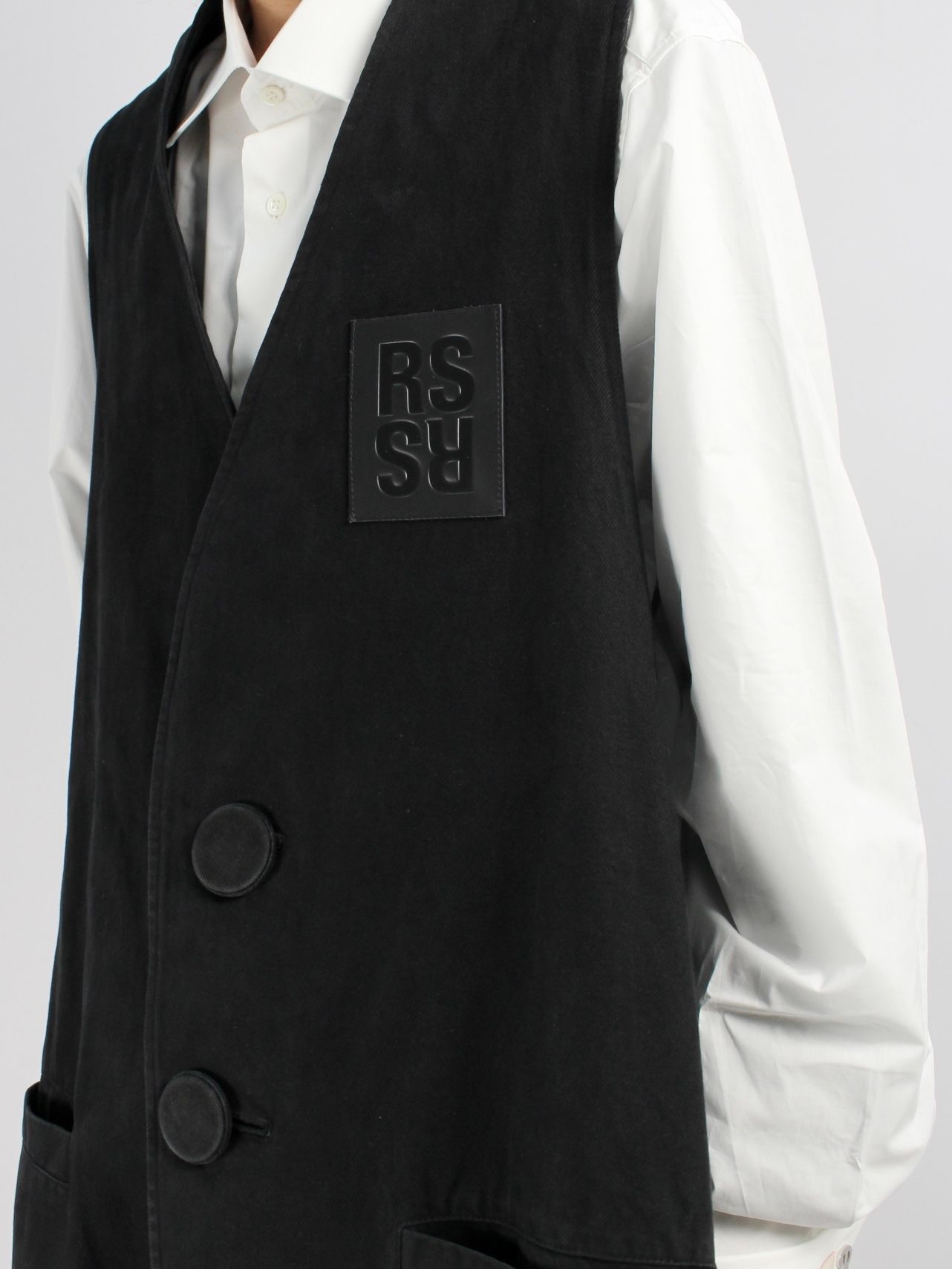 【22SS】オーバーサイズ デニムベスト / Denim oversized gilet with big coverd buttons / ブラック  - F - ブラック