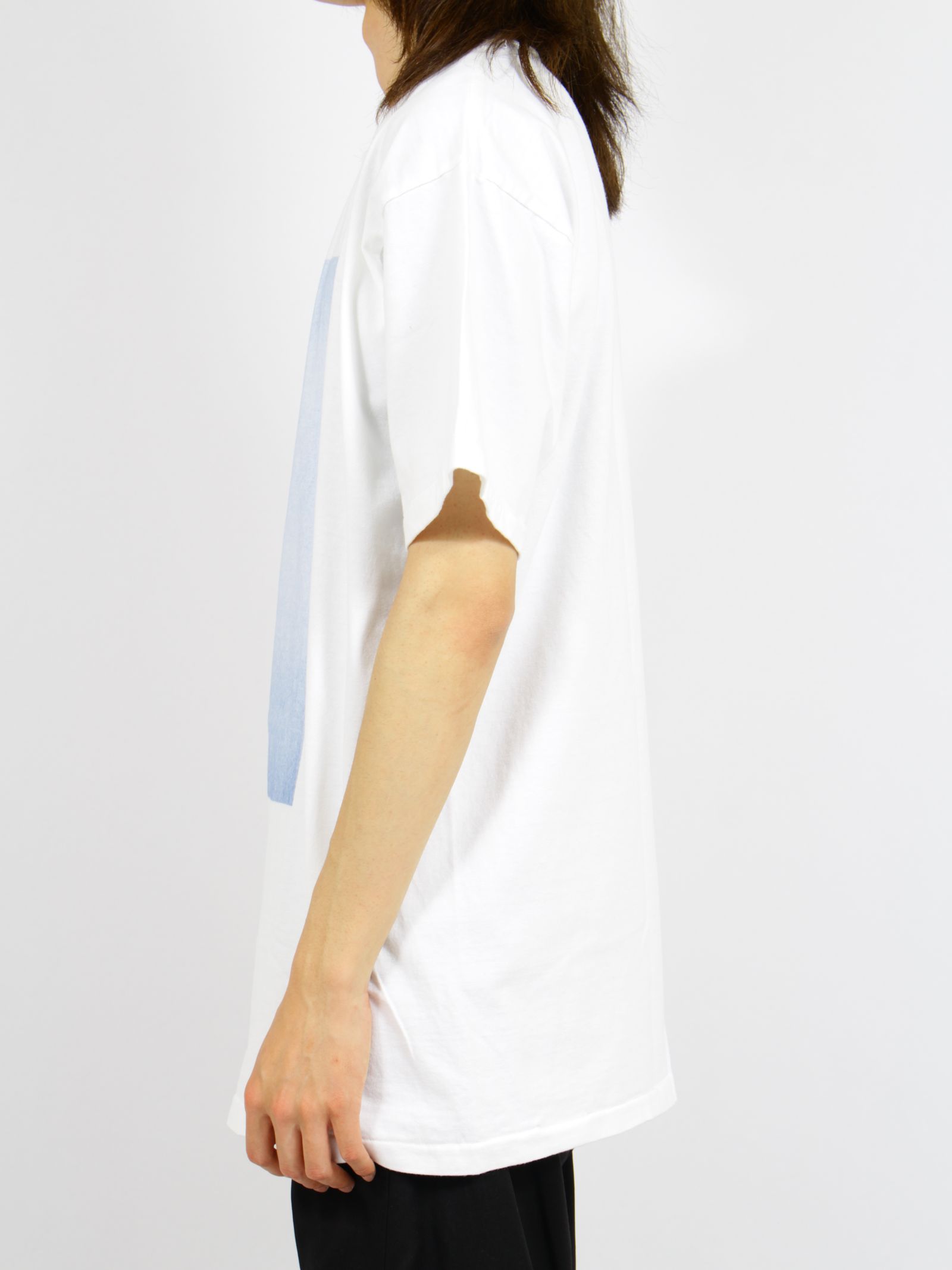 【26SS】ティム・バーバー フォトグラフ ボーイ Tシャツ オニータ / Tim Barber Photograph BOY T-SHIRT ONIETA / ホワイト