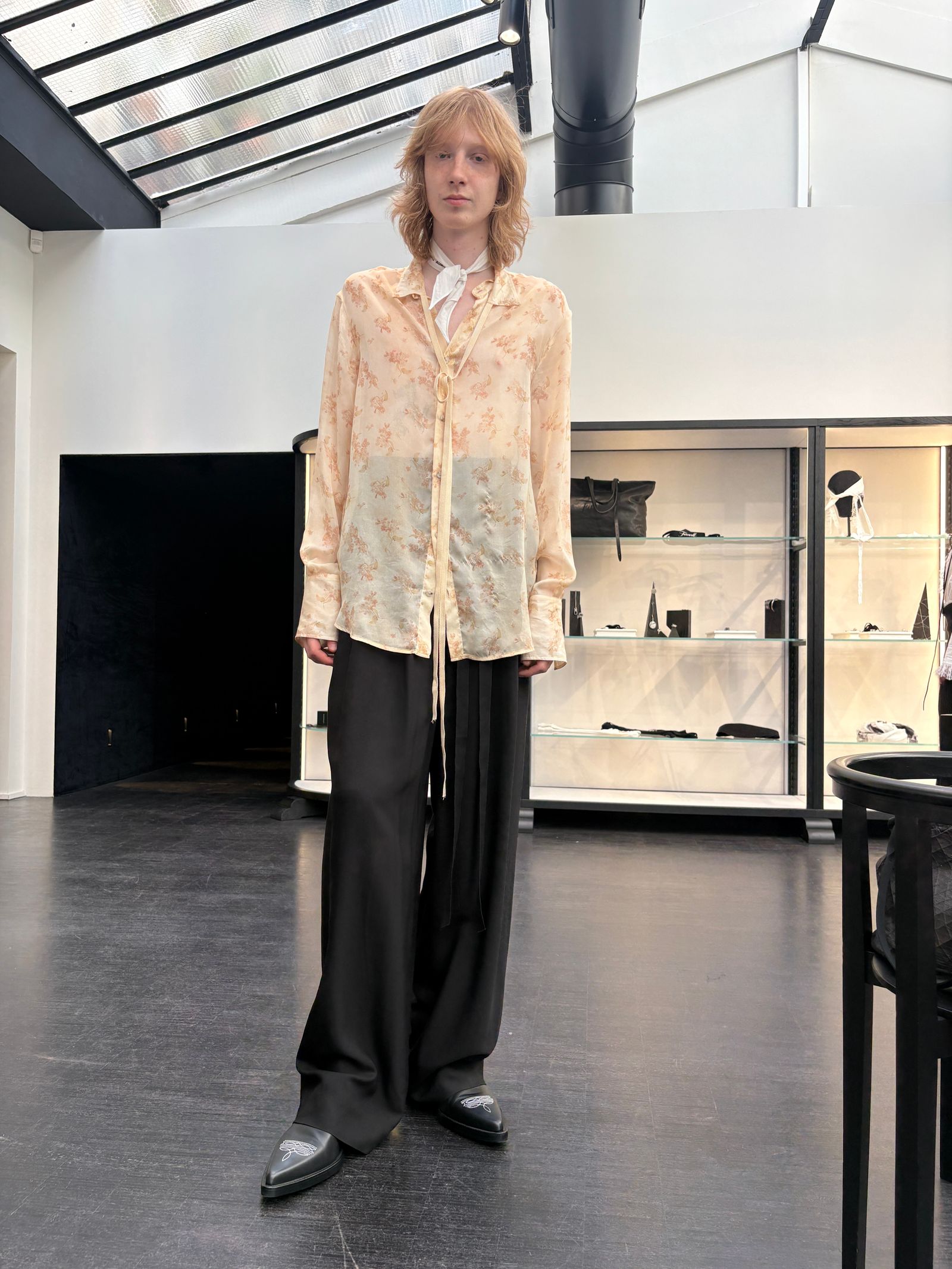 【27SS】ヘルゲ クラシック シャツ ディタッチト カラー / HELGE CLASSIC SHIRT WITH DETACHED COLLAR / アーモンド
