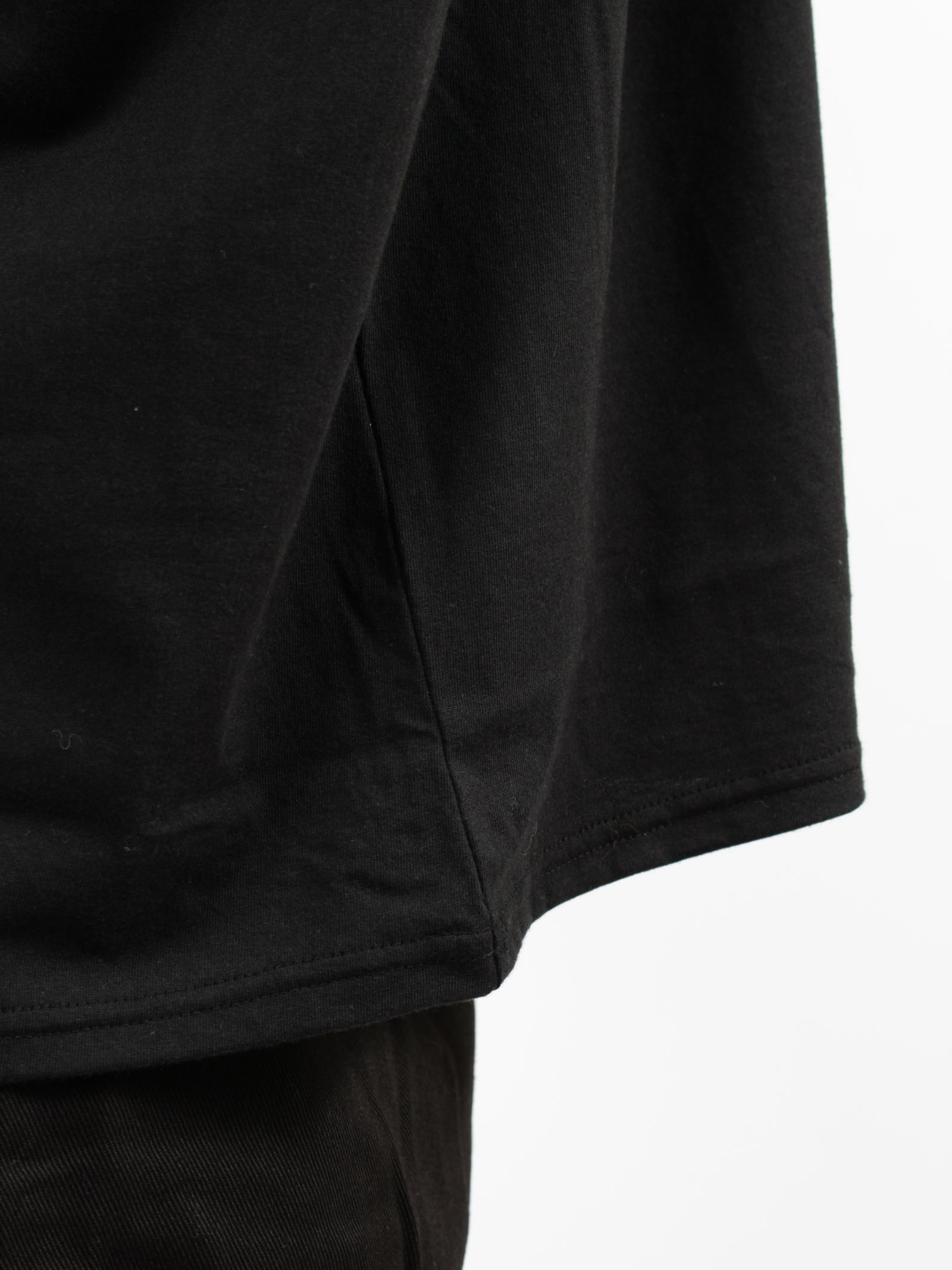 【26SS】3D エンブロイダリー Tシャツ / 3D EMBROIDERED T-SHIRT / ブラック