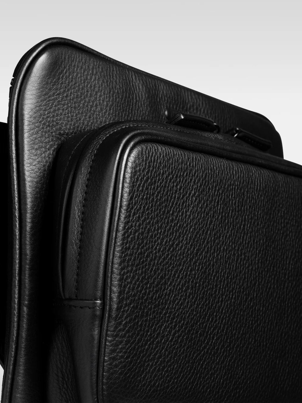 ベルトバッグ for ラップトップ / BELT BAG FOR LAPTOP / ブラック