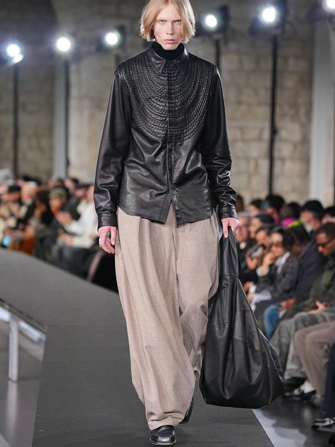 【26SS】和牛 刺繍 レザー シャツ /  regular shirt / ブラック