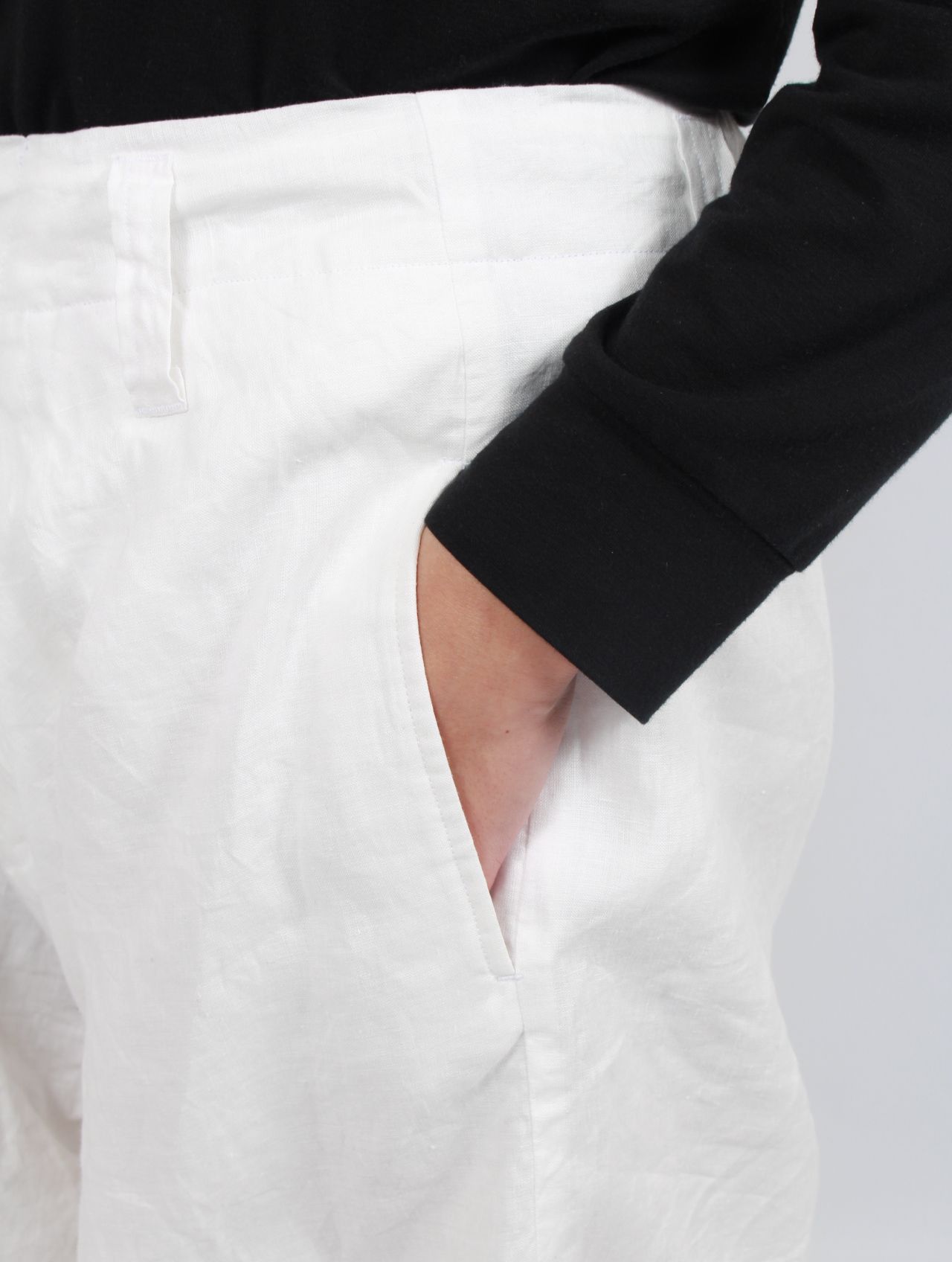 【25SS】ドレープド リネン パンツ / DRAPED LINEN PANTS / ホワイト