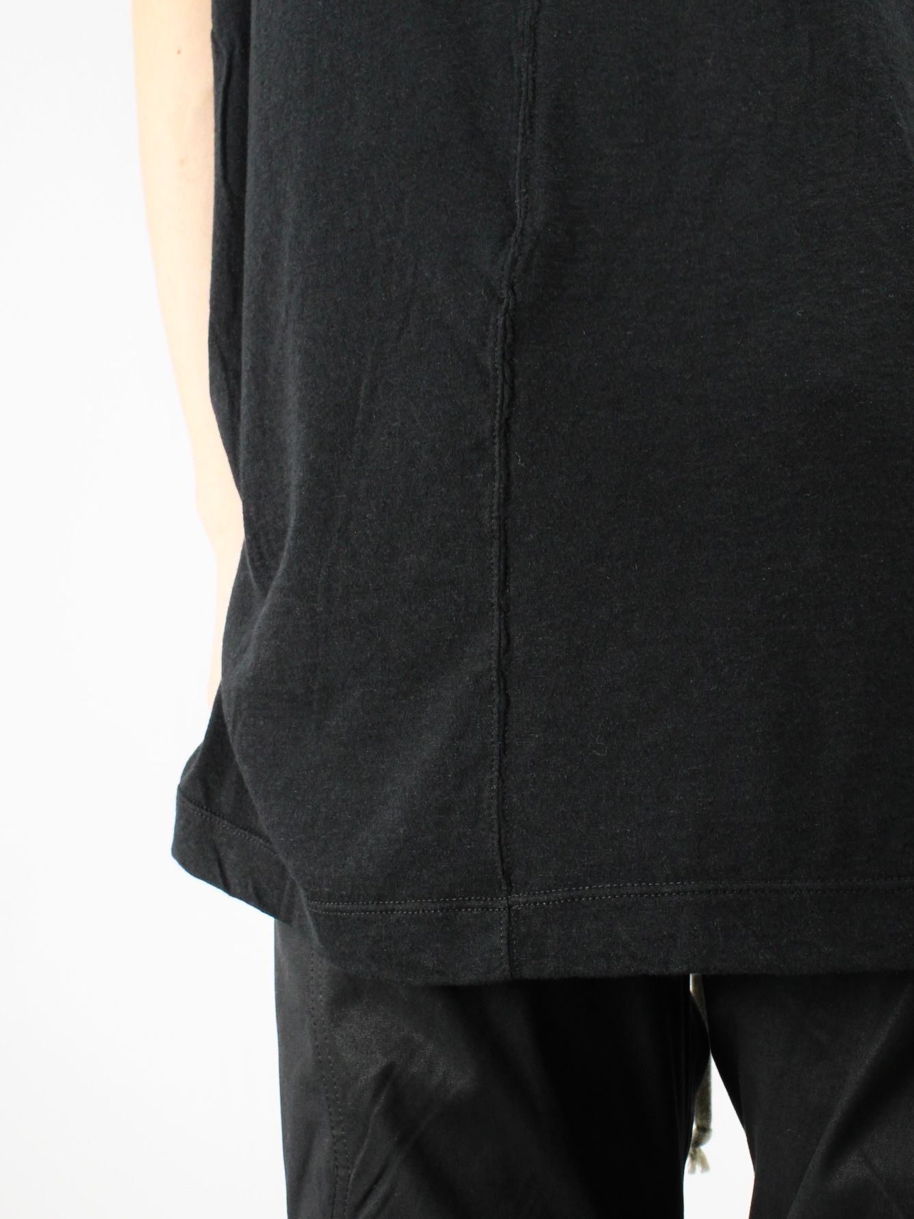 【26SS】レベル 半袖Tシャツ/ LEVEL T / ブラック