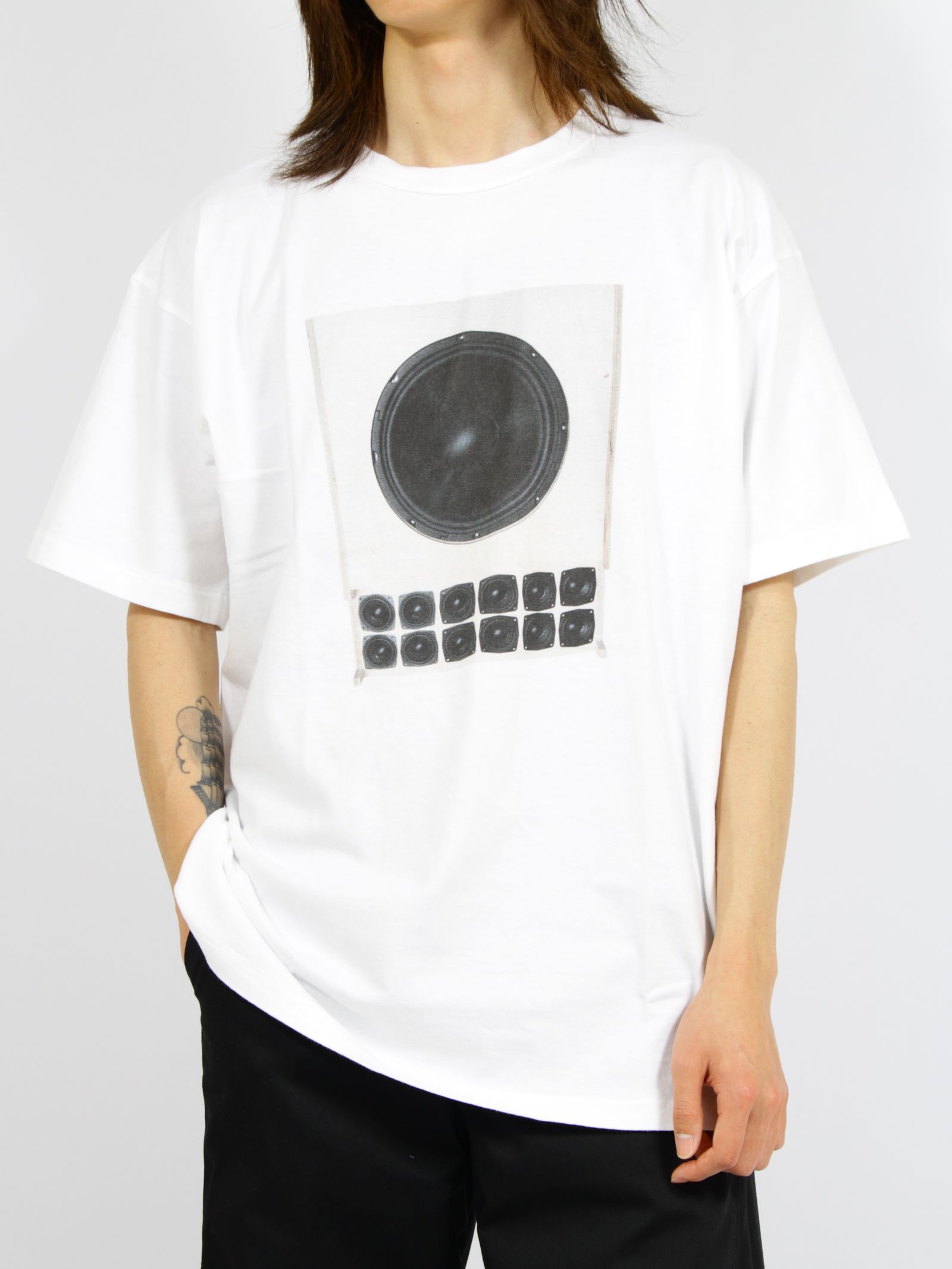 【26SS】スピーカー グラフィック Tシャツ / SPEAKER TEE / ホワイト