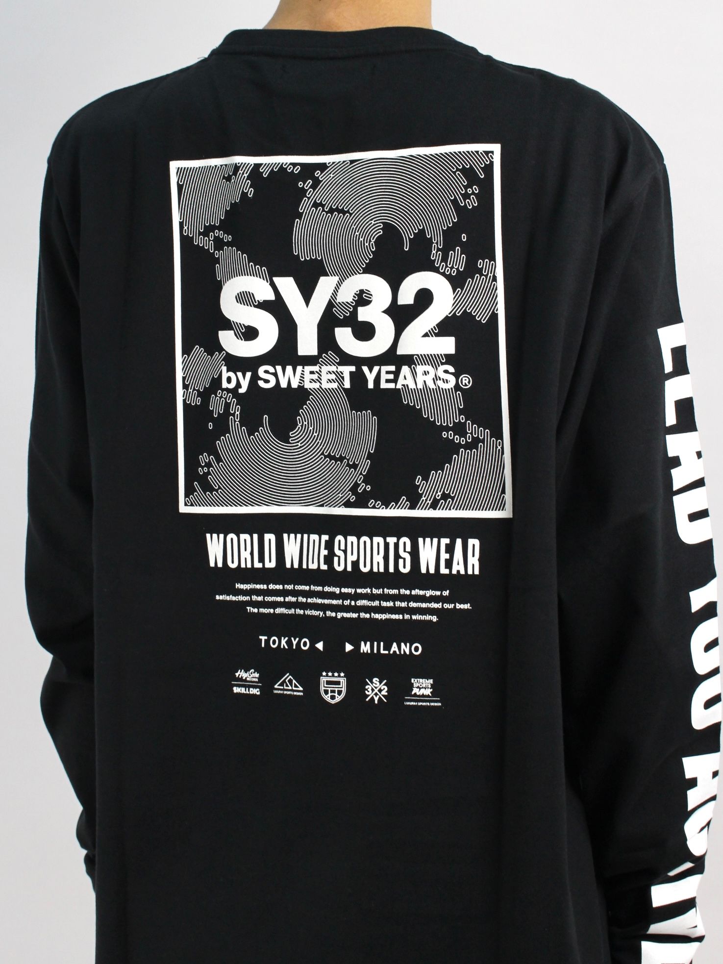 SY32 by SWEET YEARS - スクエア マルチロゴ ロングスリーブTシャツ