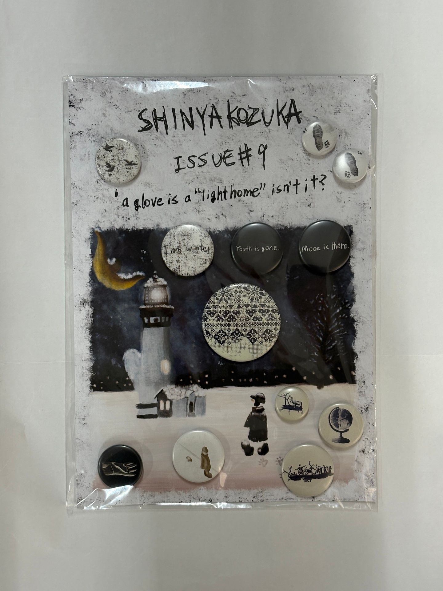 【26AW】シーズン テーマ ISSUE#9 ブランド バッジ / ISSUE#9