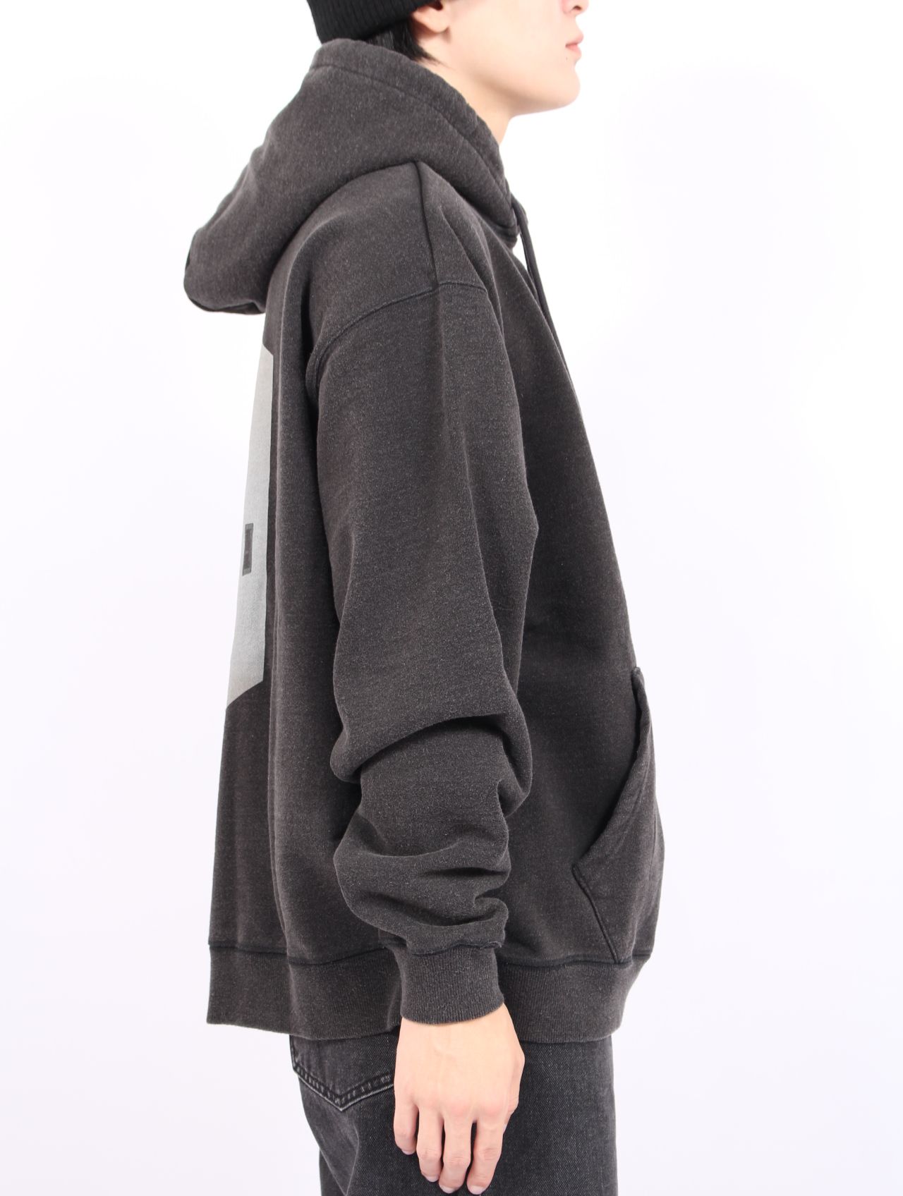 【25AW】スピーカー グラフィック フーディー パーカー / SPEAKER GRAPHIC HOODIE  / ブラック