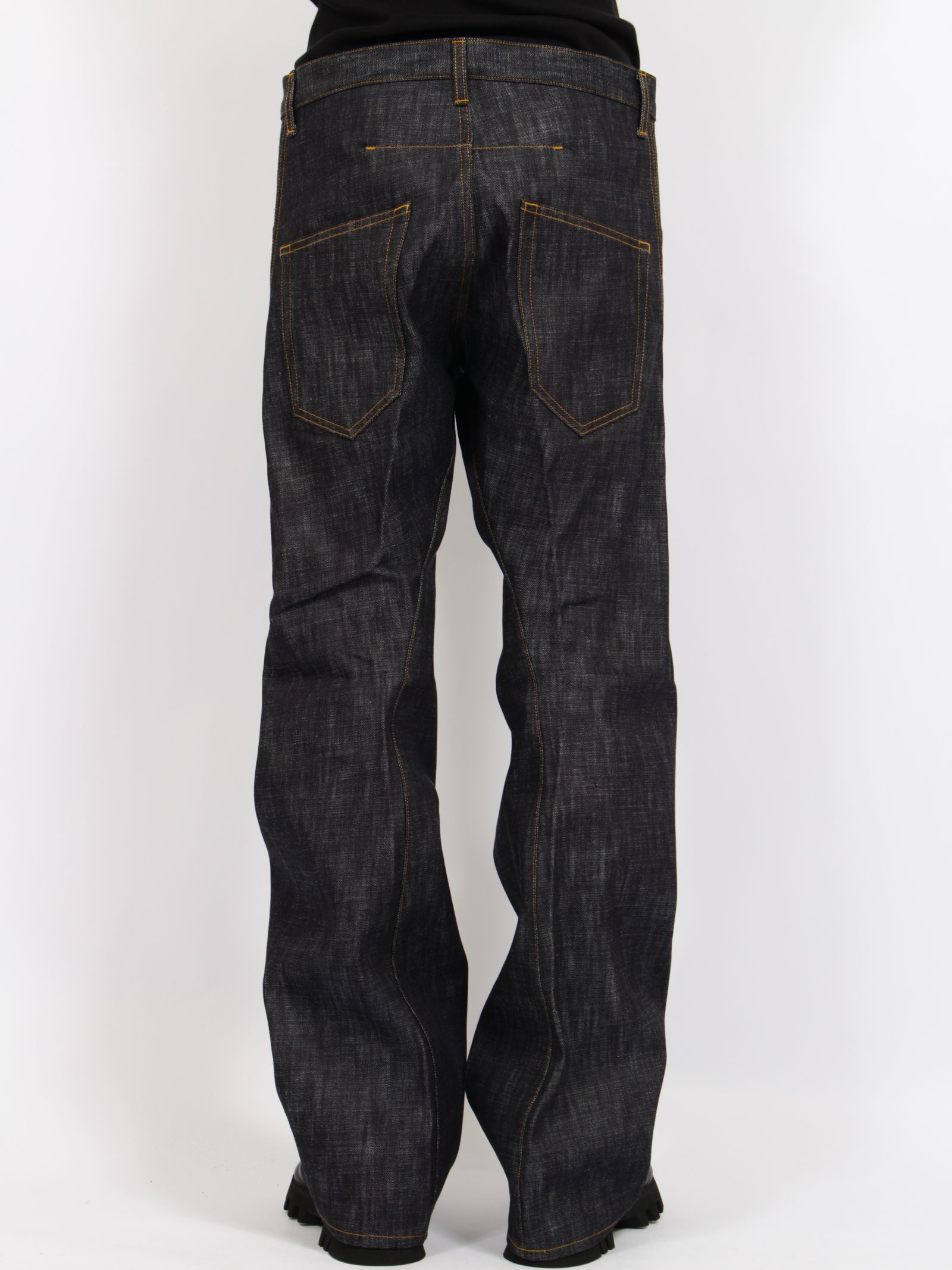 【26AW】新モデル 3D ツイステッド ジーンズ  / 3D TWISTED JEANS  / RAW INDIGO (ロー インディゴ)
