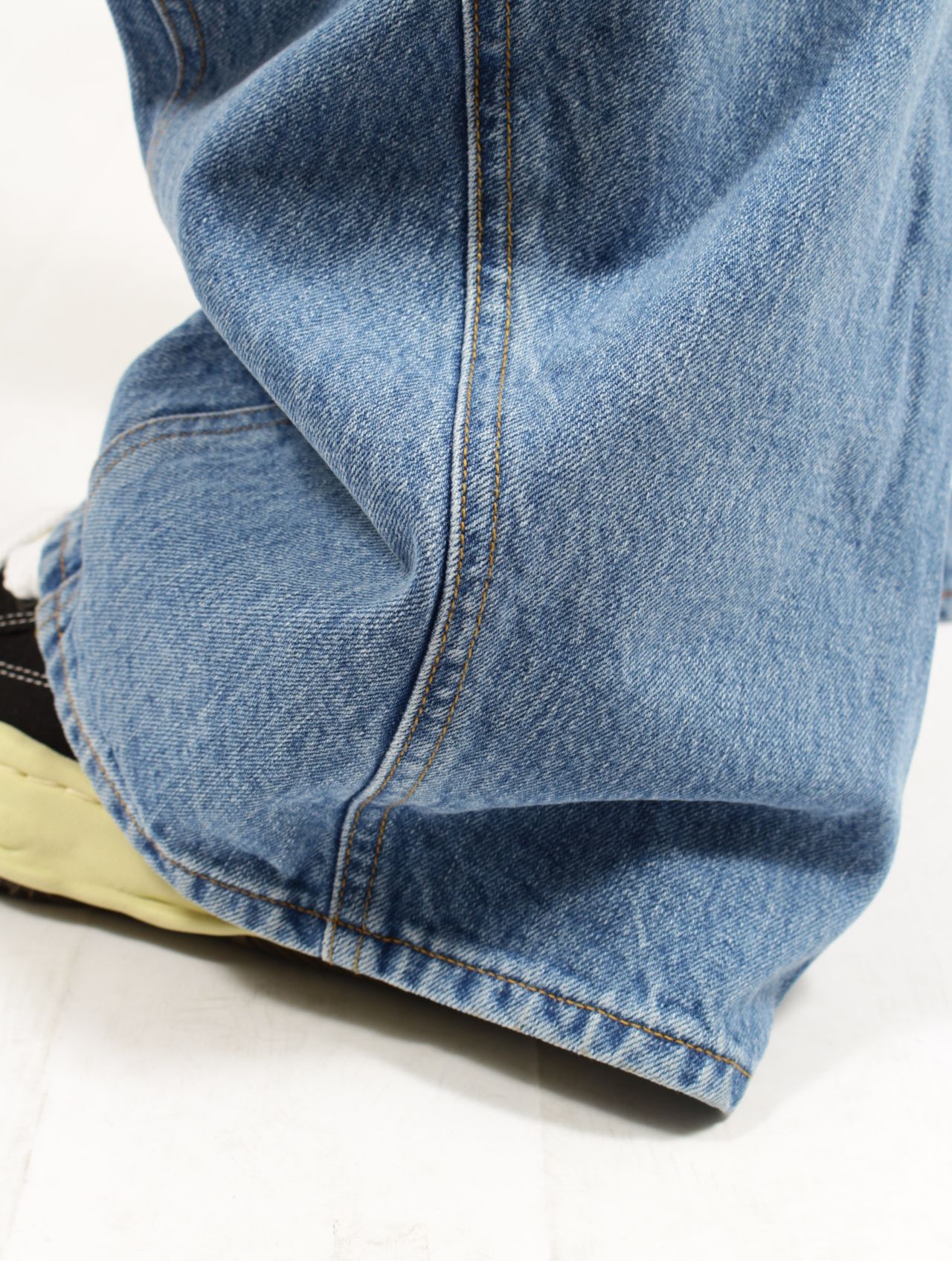 【25SS】3D ツイステッド ジーンズ / 3D TWISTED JEANS 2.0 / DISTRESSED FADED INDIGO(インディゴ)