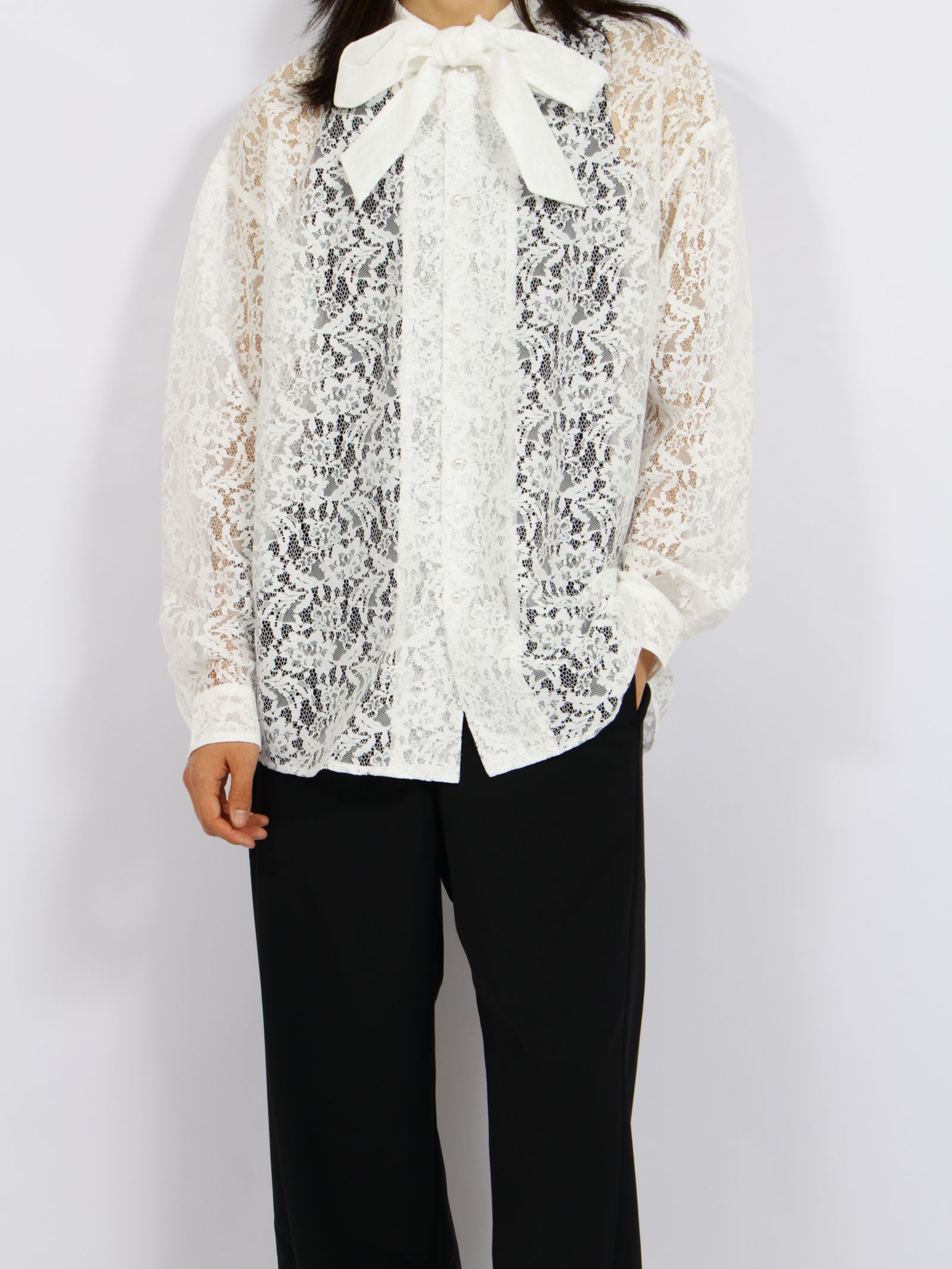 【26AW】フラワーレース ボウタイ シャツ 花柄レース 長袖シャツ / FLOWER LACE BOW TIE SHIRT / ホワイト