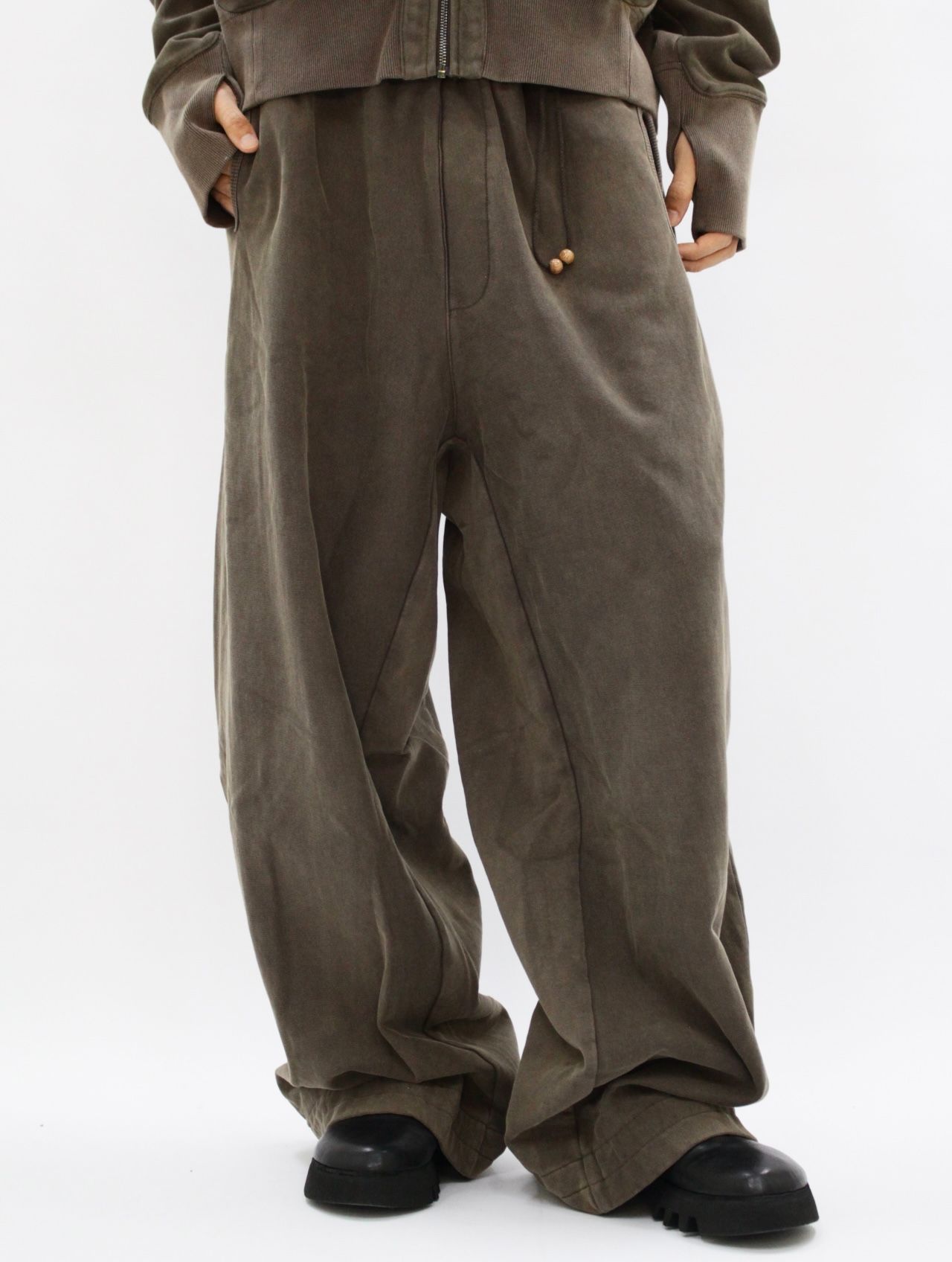 JIAN YE - ジェンイェ | STORY 公式通販 - オンラインストア