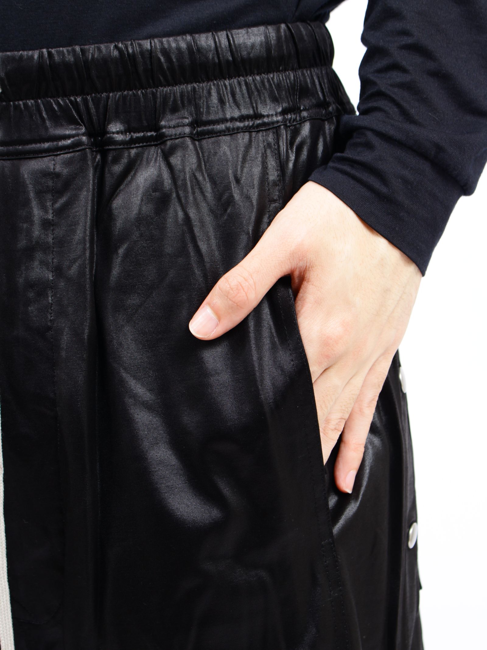 【26SS】サイドスナップボタン ワイド プッシャー ショーツ ハーフ パンツ / WIDE PUSHER SHORTS / ブラック