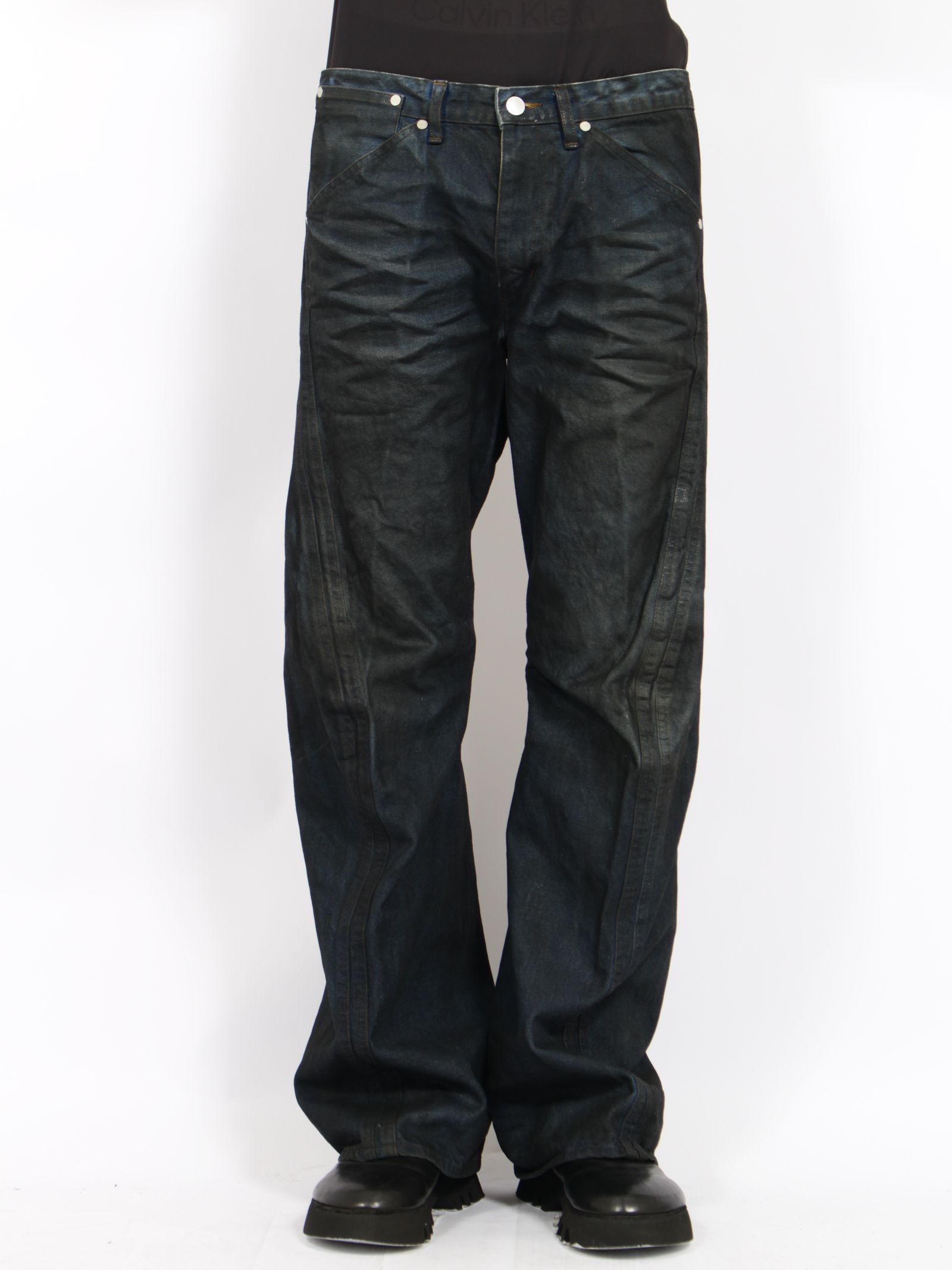 【26AW】3D ツイステッド ジーンズ デニム パンツ コーティング加工 デニム / 3D TWISTED JEANS / LUSTER COATED INDIGO(インディゴ)
