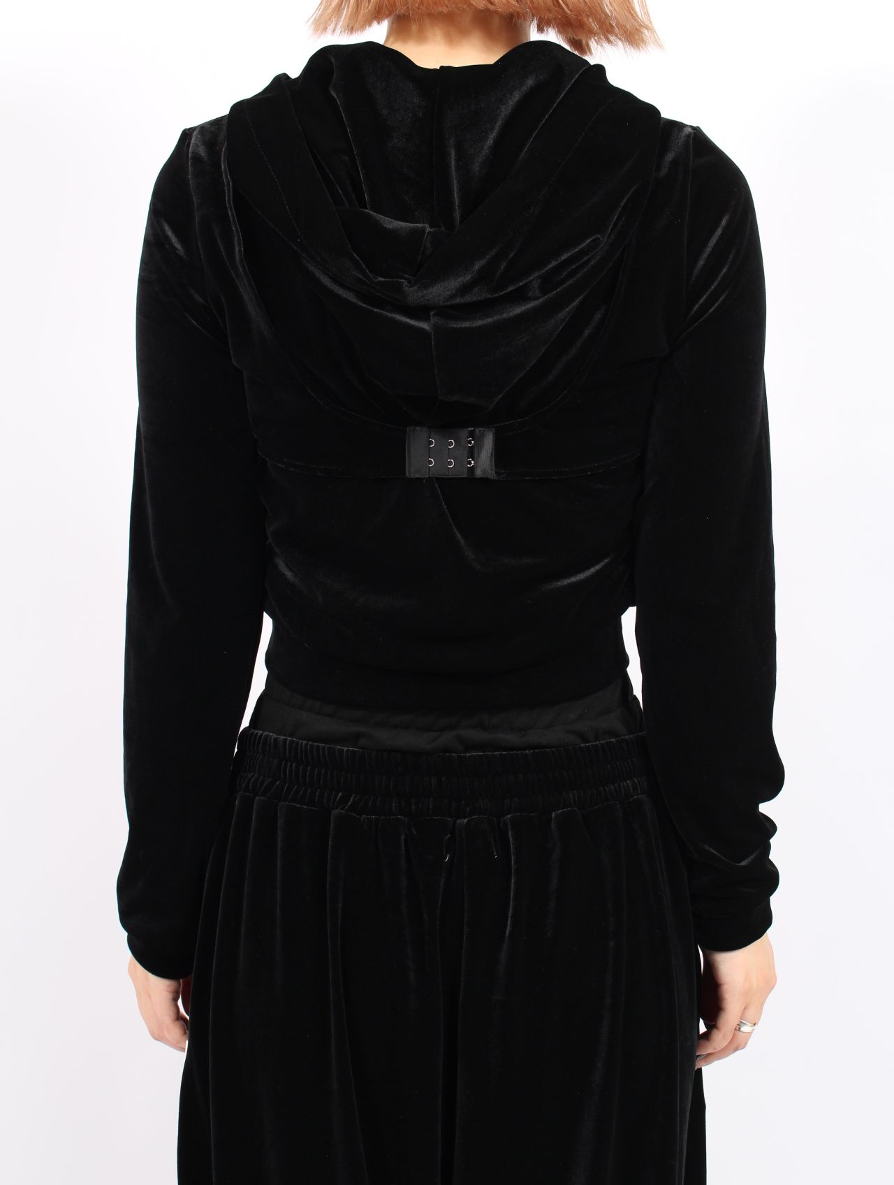 【25AW】マイクロ ブラ ベロア フーディー / MICRO BRA VELOUR HOODIE / ブラック