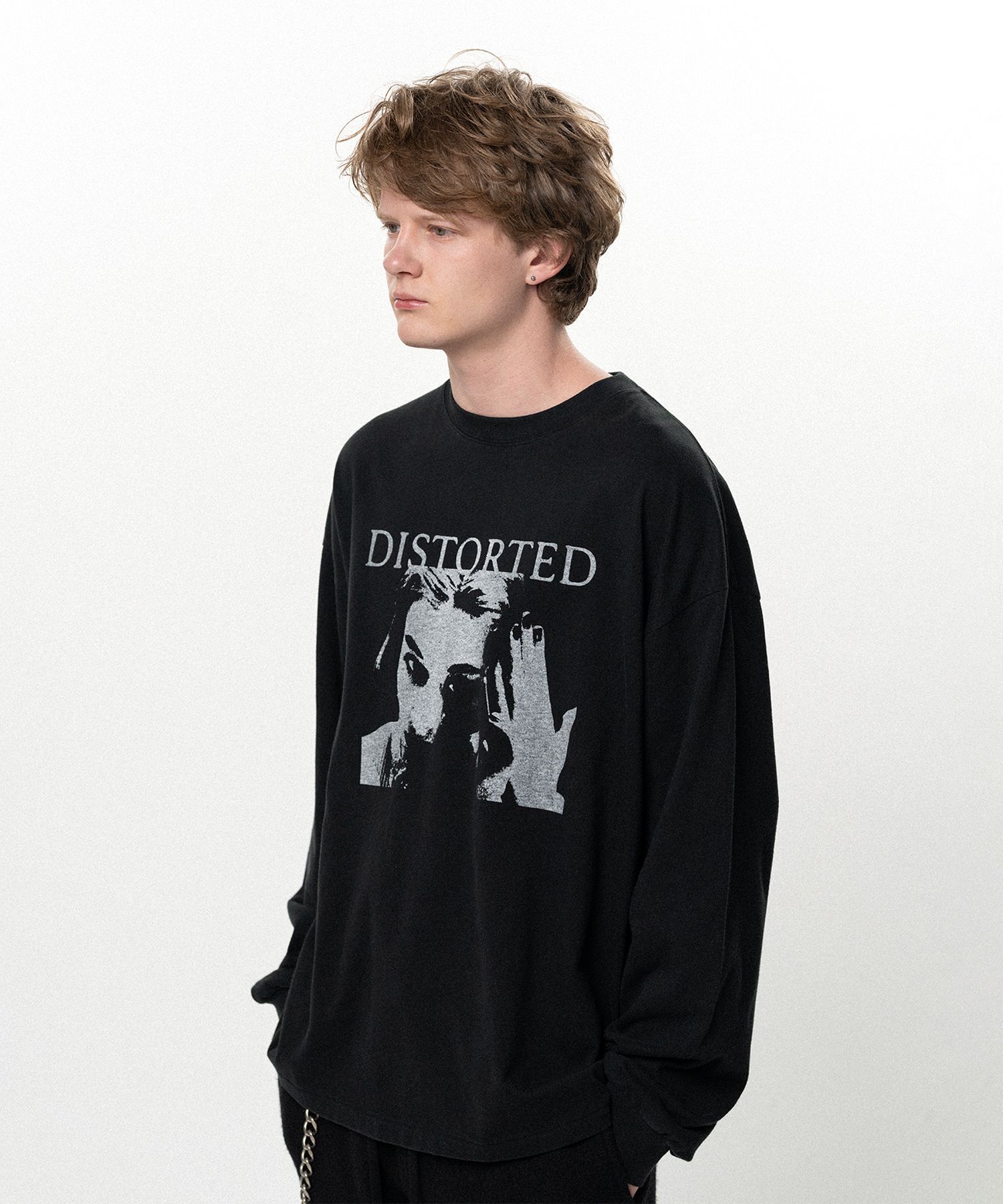【26AW】ディストーテッド・ガール・ロングスリーブ・ティーシャツ/ "DISTORTED Girl" L/S T-shirt / ブラック