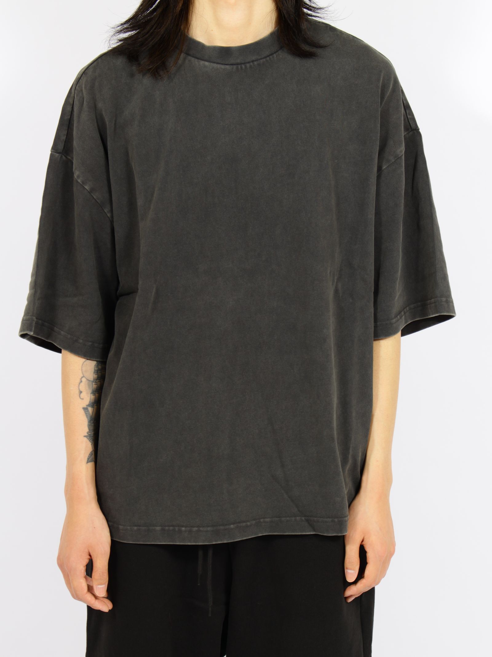 ヘビー ボクシー ティー / HEAVY BOXY TEE / WASHED BLACK