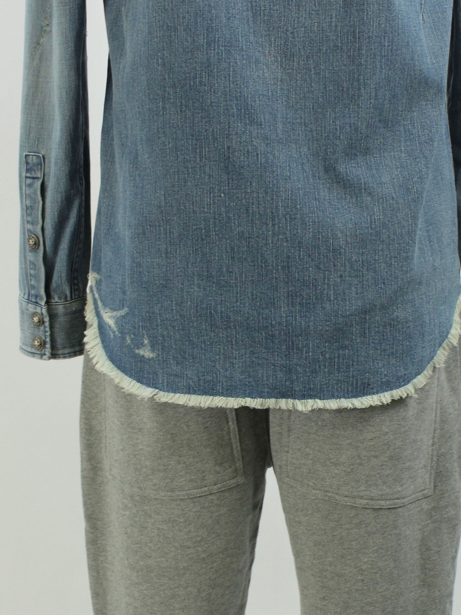 【翌日発送可能】 BALMAIN - エンボスロゴ ダメージデニムシャツ / SHIRTS DENIM シャツ/ブラウス(長袖/七分)