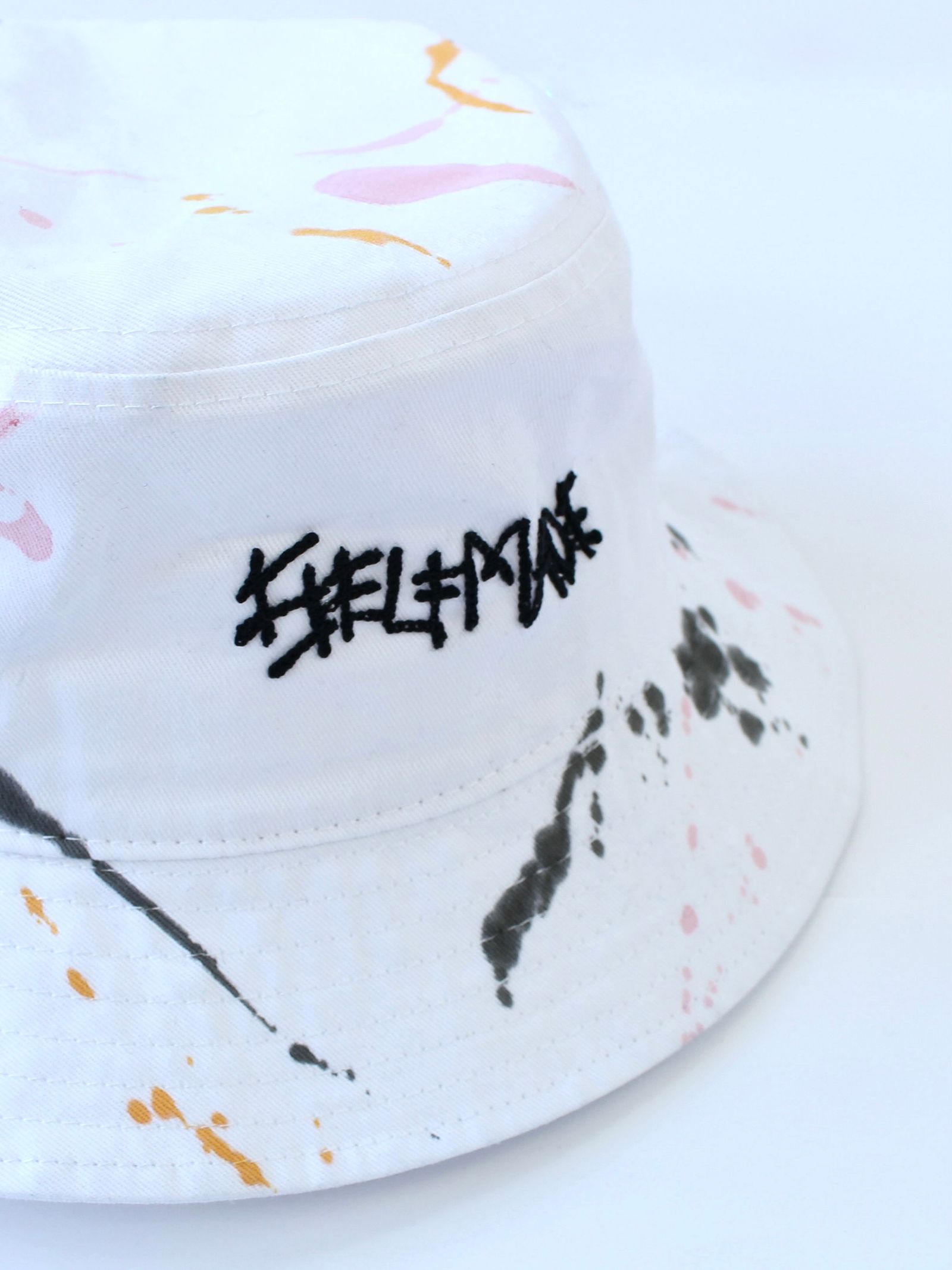 ランダムペイント バケットハット / WHITE BUCKET HAT MULTISPOTTED / ホワイト × マルチ