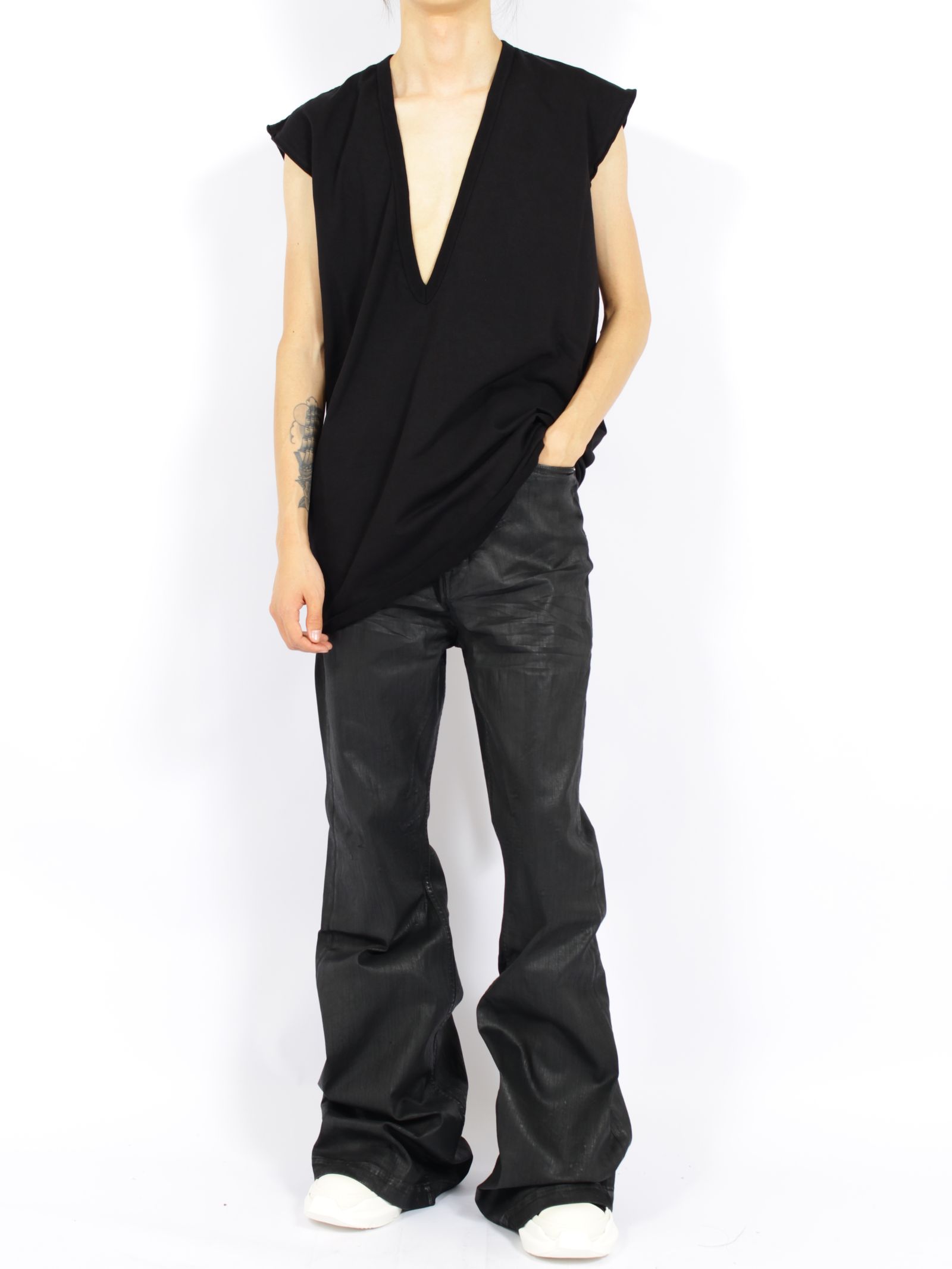 【26AW】ディラン Tシャツ Vネック カットソー  / DYLAN T / ブラック