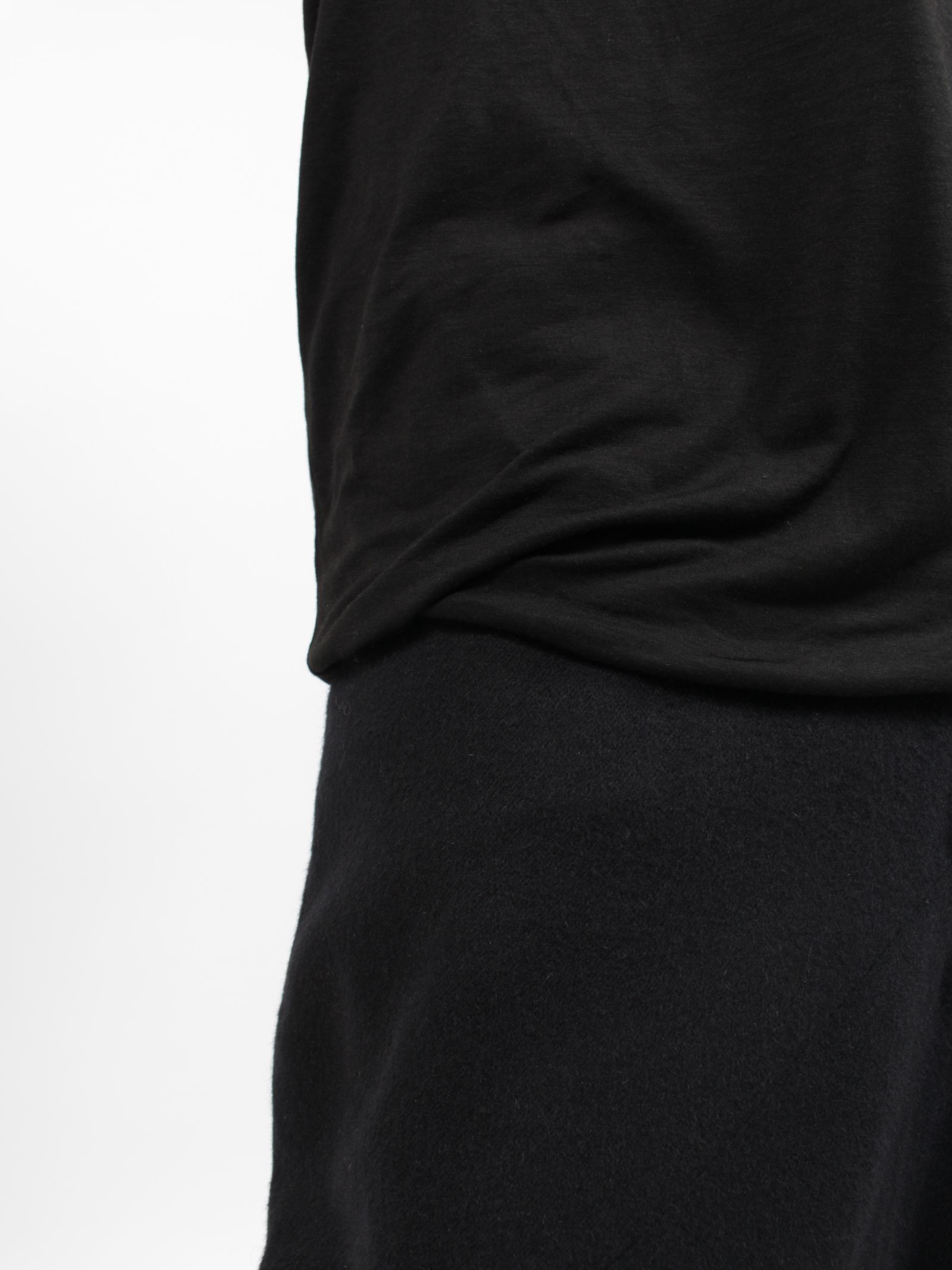 JULIUS - 【24SS】ジャージー ロングTシャツ / TENCEL CASHMERE
