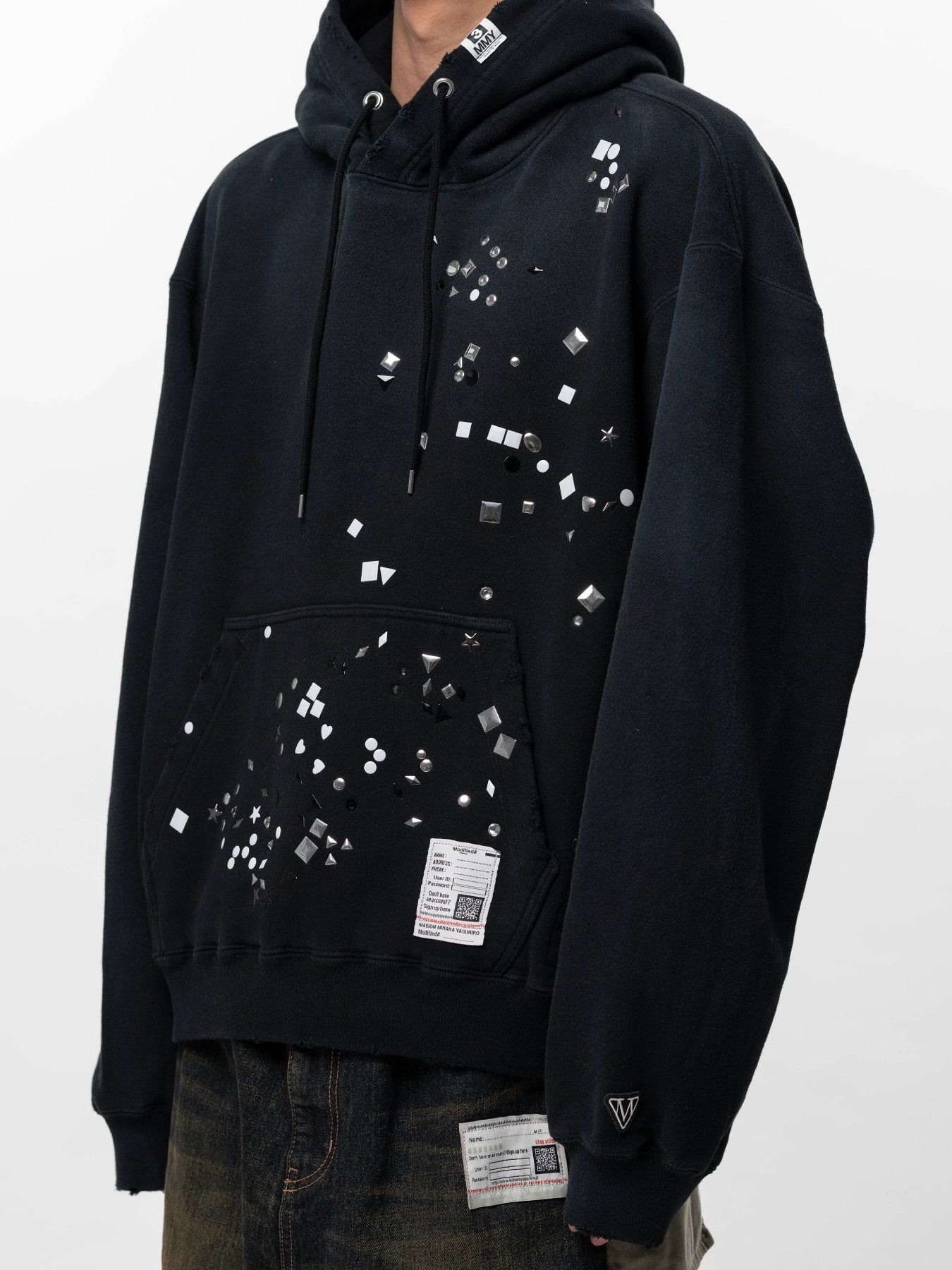 【26SS】ステッカーデザイン スウェット フーディー パーカー / EMBELLISHED HOODIE / ブラック