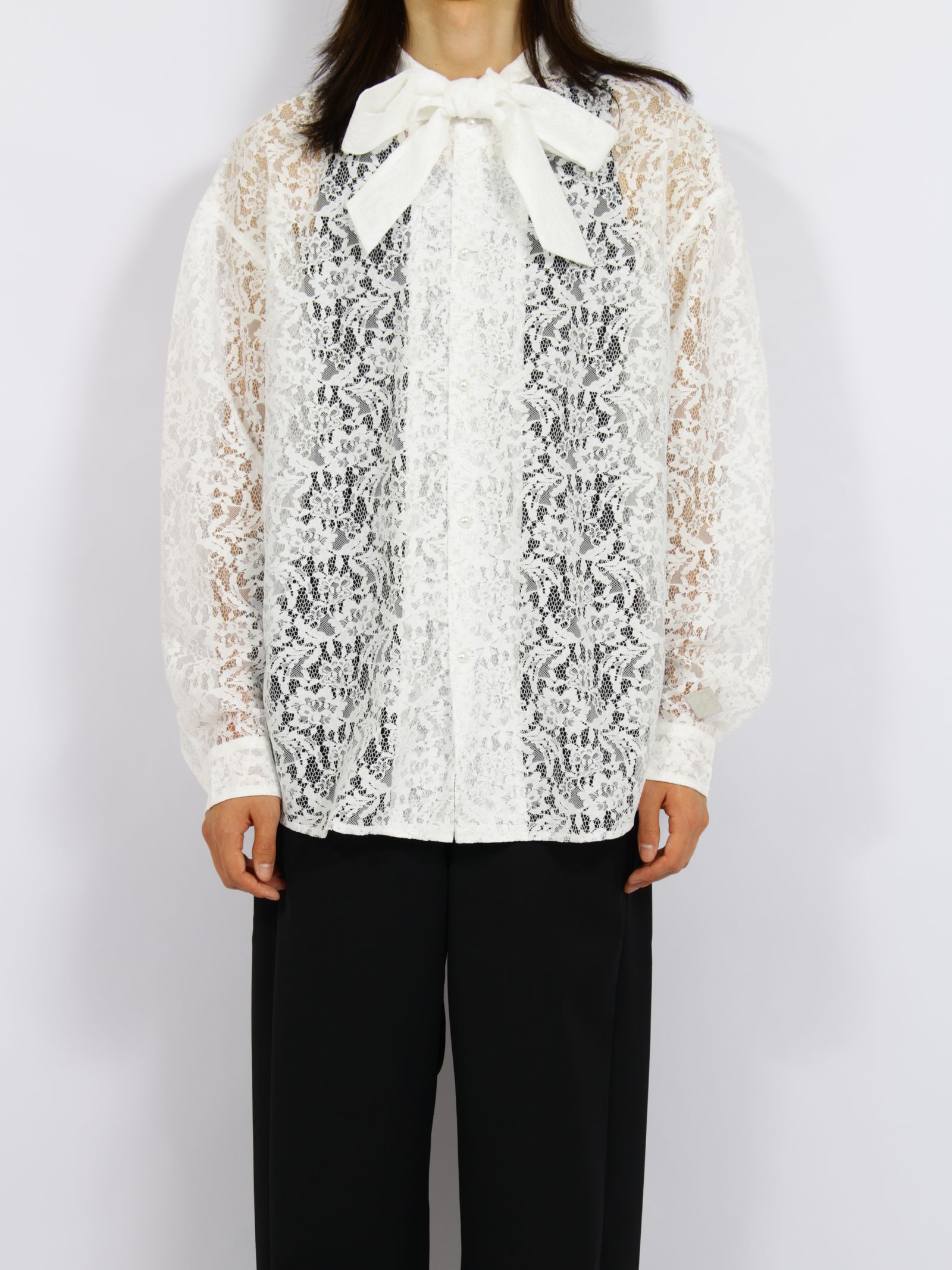 【26AW】フラワーレース ボウタイ シャツ 花柄レース 長袖シャツ / FLOWER LACE BOW TIE SHIRT / ホワイト