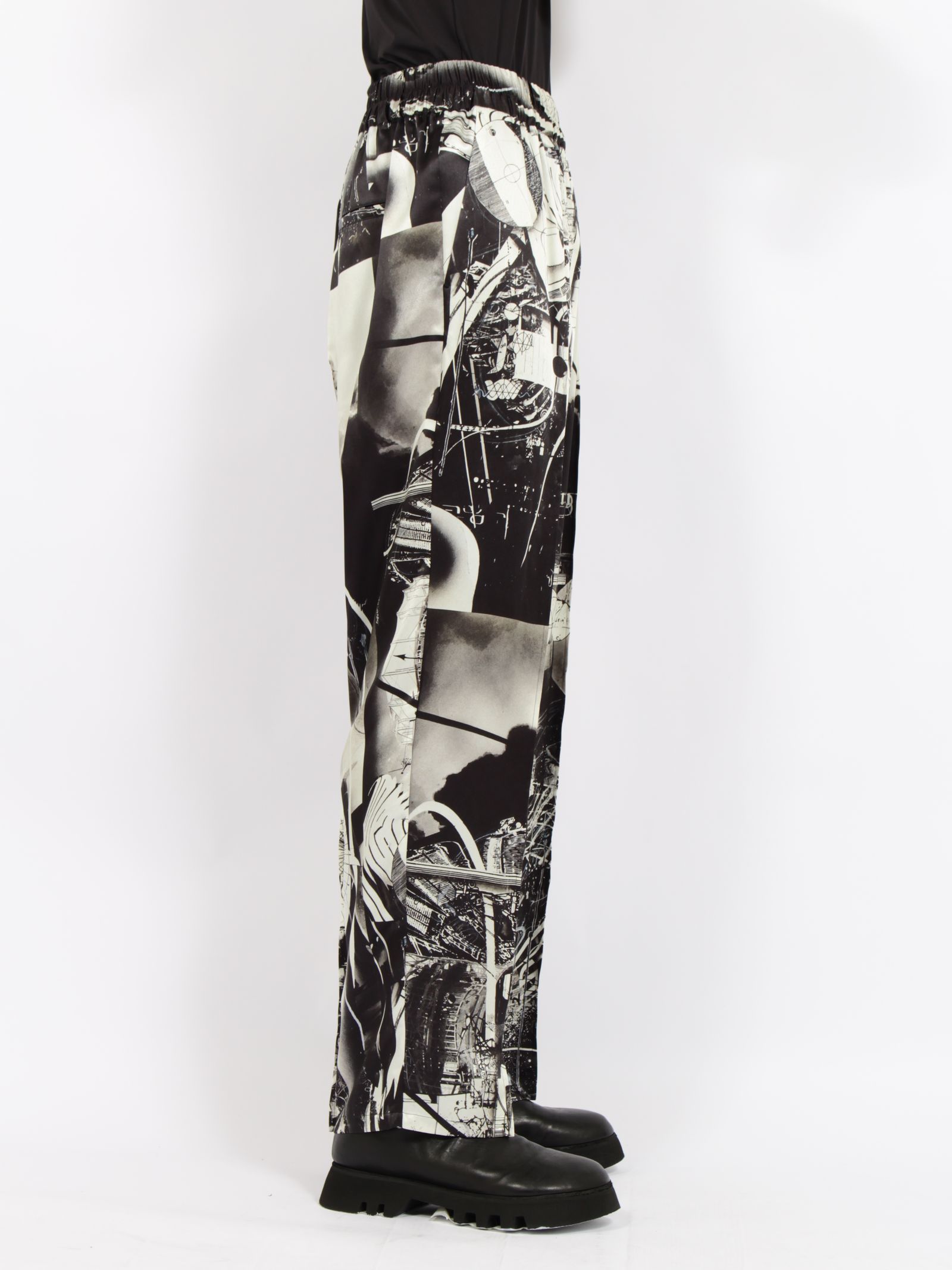【26AW】 X HIROKI  TSUKUDA  佃宏樹 グラフィック パンツ / × HIROKI TSUKUDA GRAPHIC PANTS / ブラック