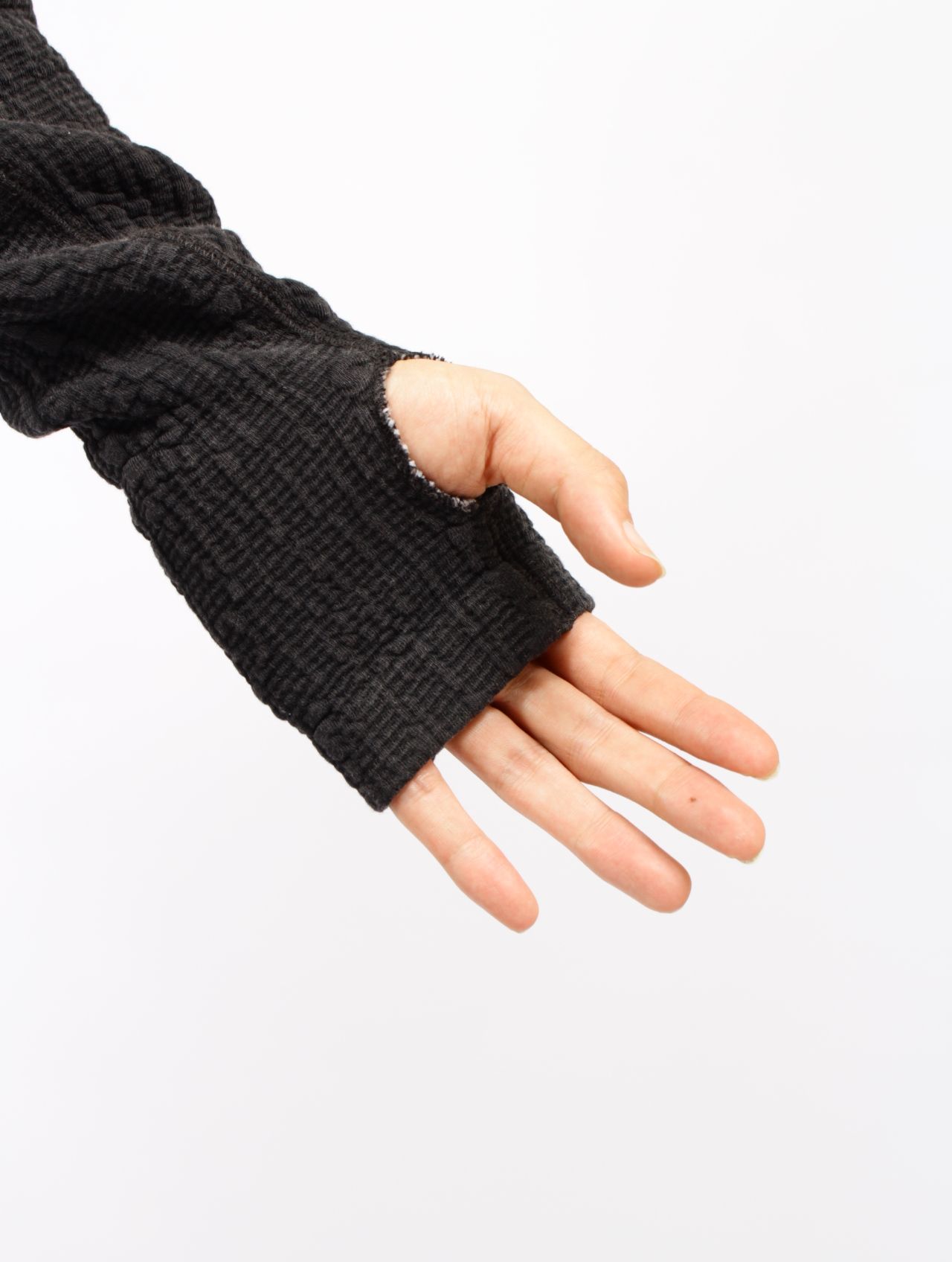 【25AW】LYRA ZIP CARDIGAN / リラジップ カーディガン / FADED BLACK(ブラック)