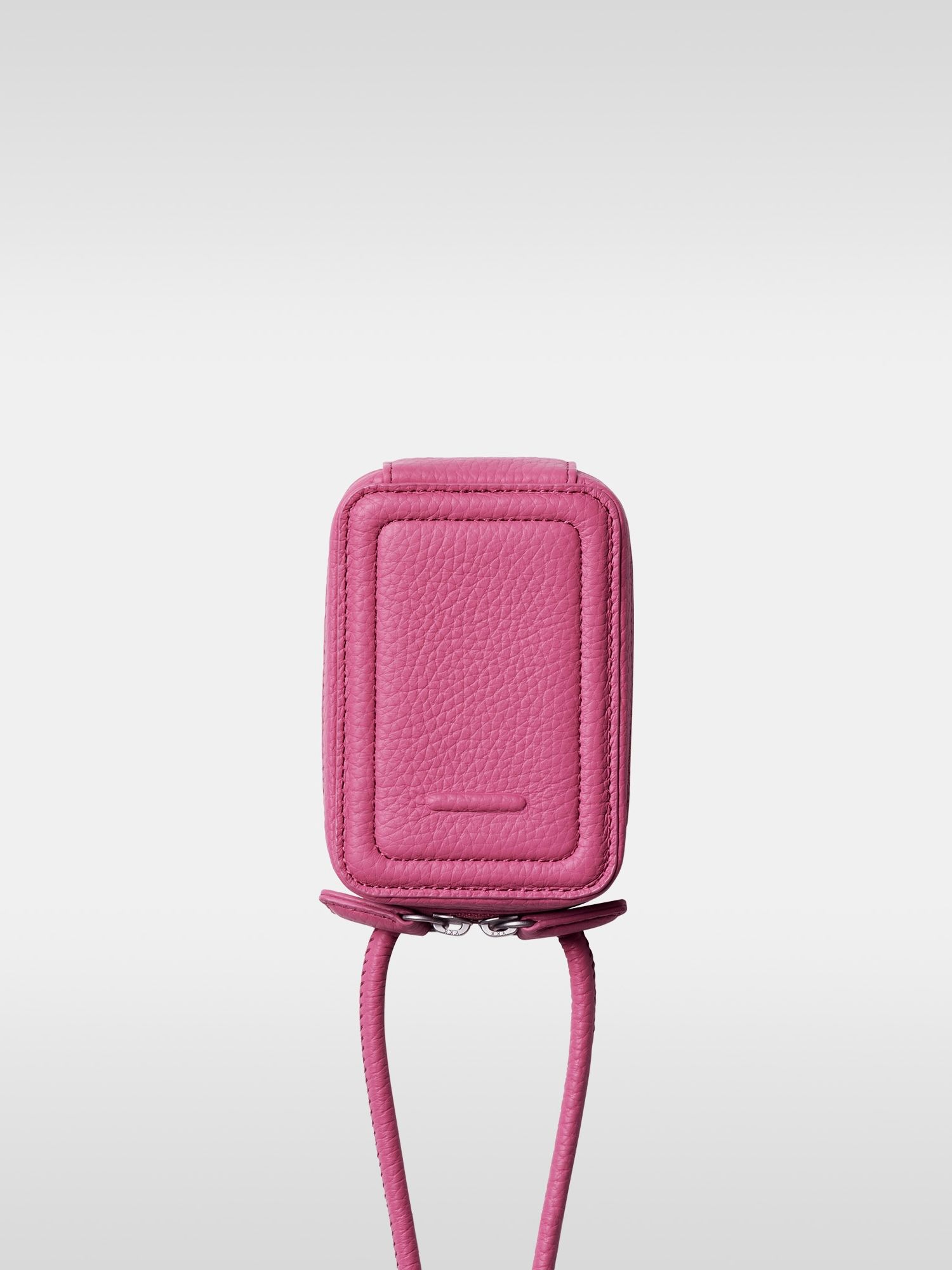 objcts.io / レザーストラップ付き iphone アクセサリー