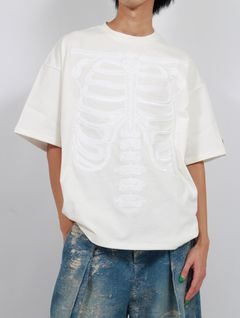 【25SS】コード 刺繍 Tシャツ 'ボーンズ 半袖 カットソー / CORD EMBROIDERED T-SHIRT 'BONES / ホワイト
