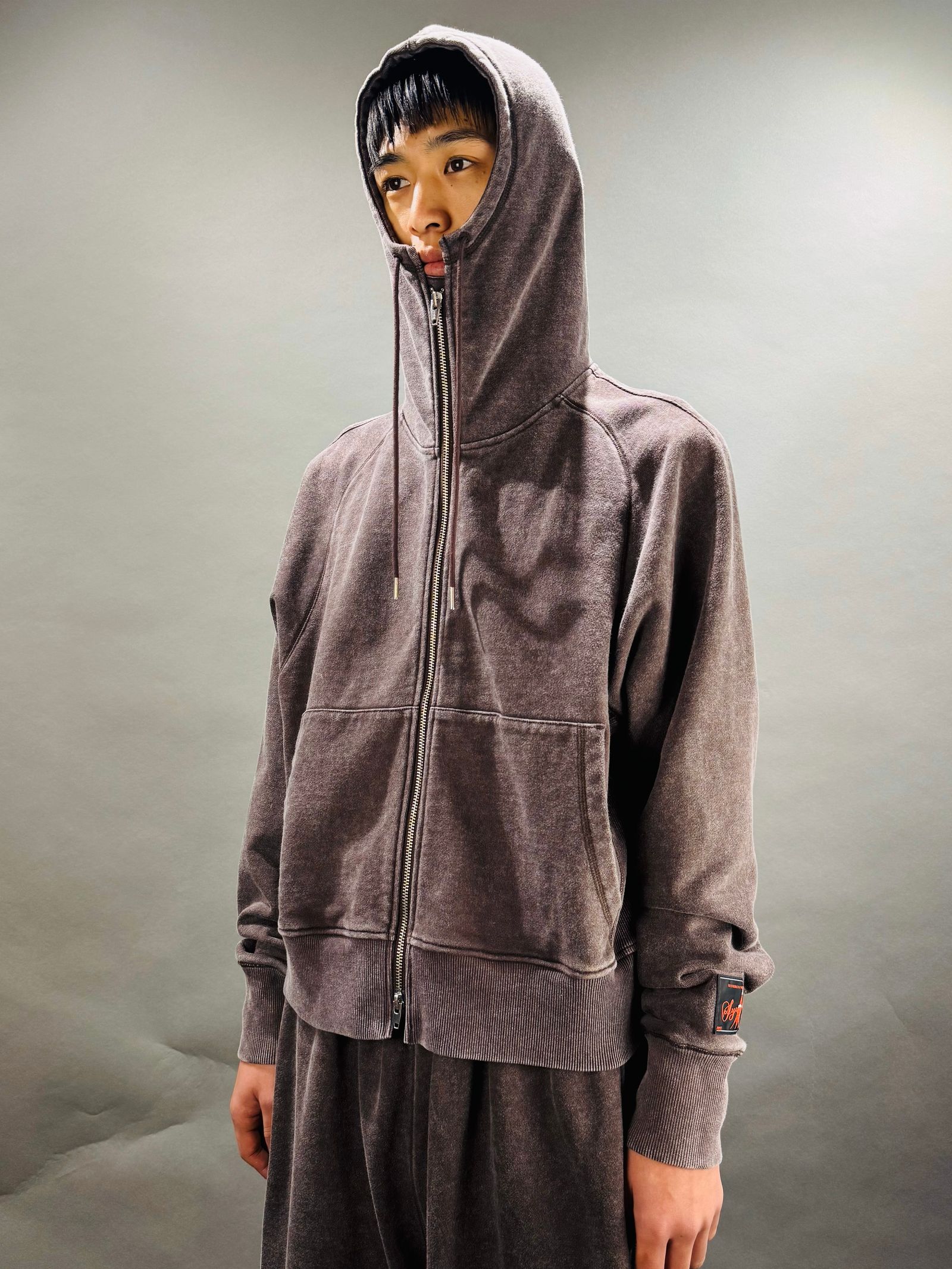 【25AW】ベーシック アシッド フーディー ジップアップ パーカー / BASIC ACID HOODIE / ブラウン