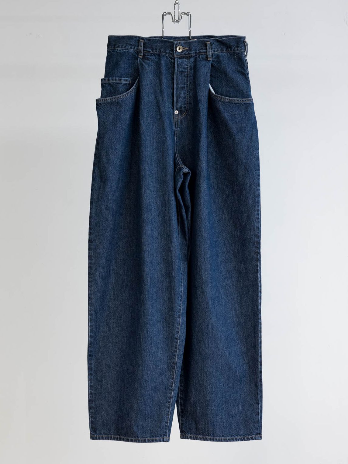 SOSHIOTSUKI - 【25SS】ドレープ ポケット ウォッシュド デニム パンツ / DRAPE POCKET WASHED DENIM  PANTS / ウォッシュブラック | STORY