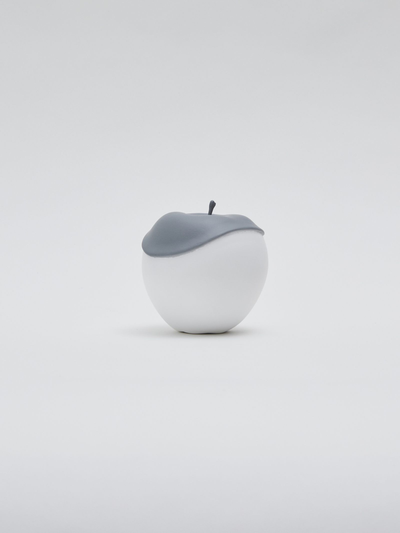ストーン アップル モニュメント / THING / 5450:APPLE MONUMENT / ホワイト × グレー