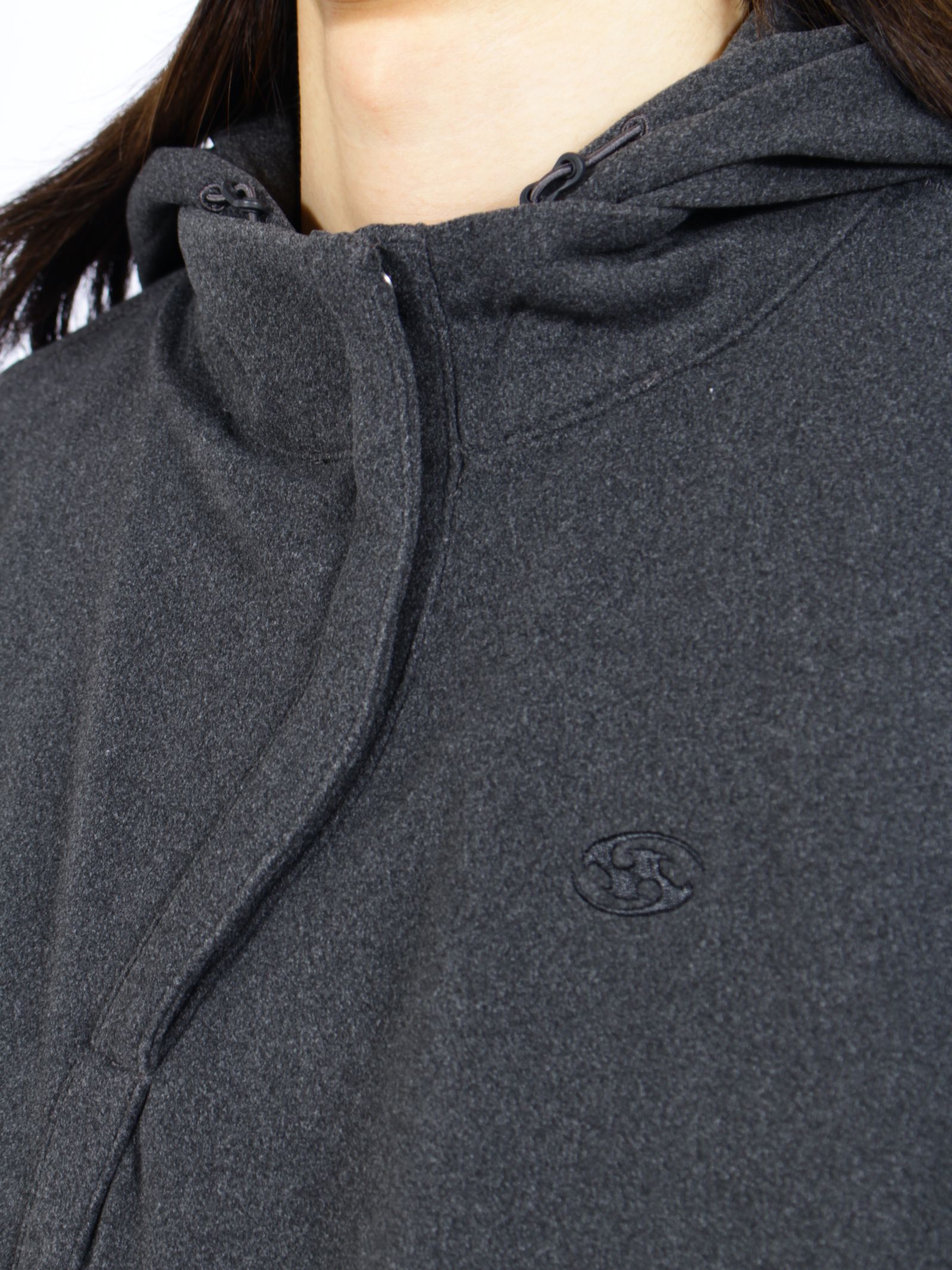 【26AW】レイヤード フーディー パーカー / LAYERED HOODIE / チャコール