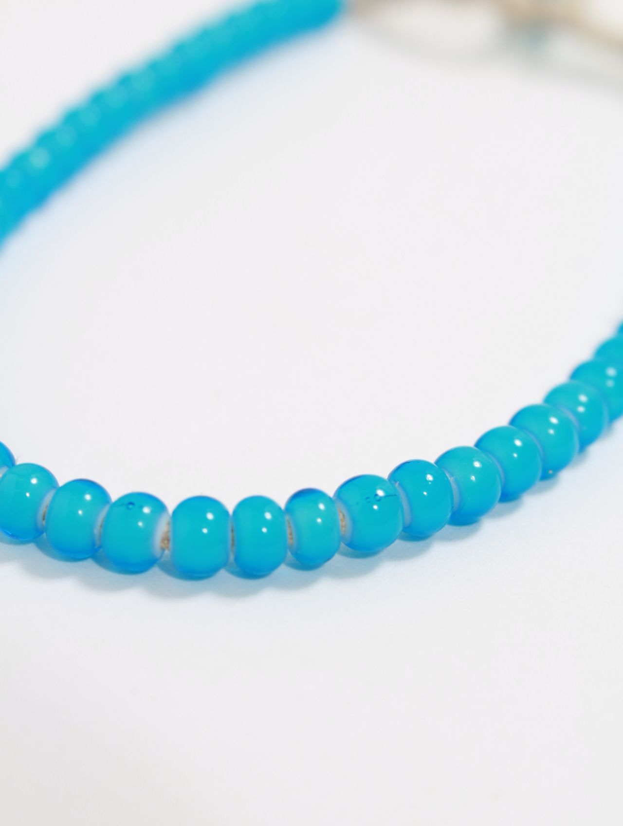 【25AW】グラス ビーズ ブレスレット / GLASS BEADED BRACELET / アクア